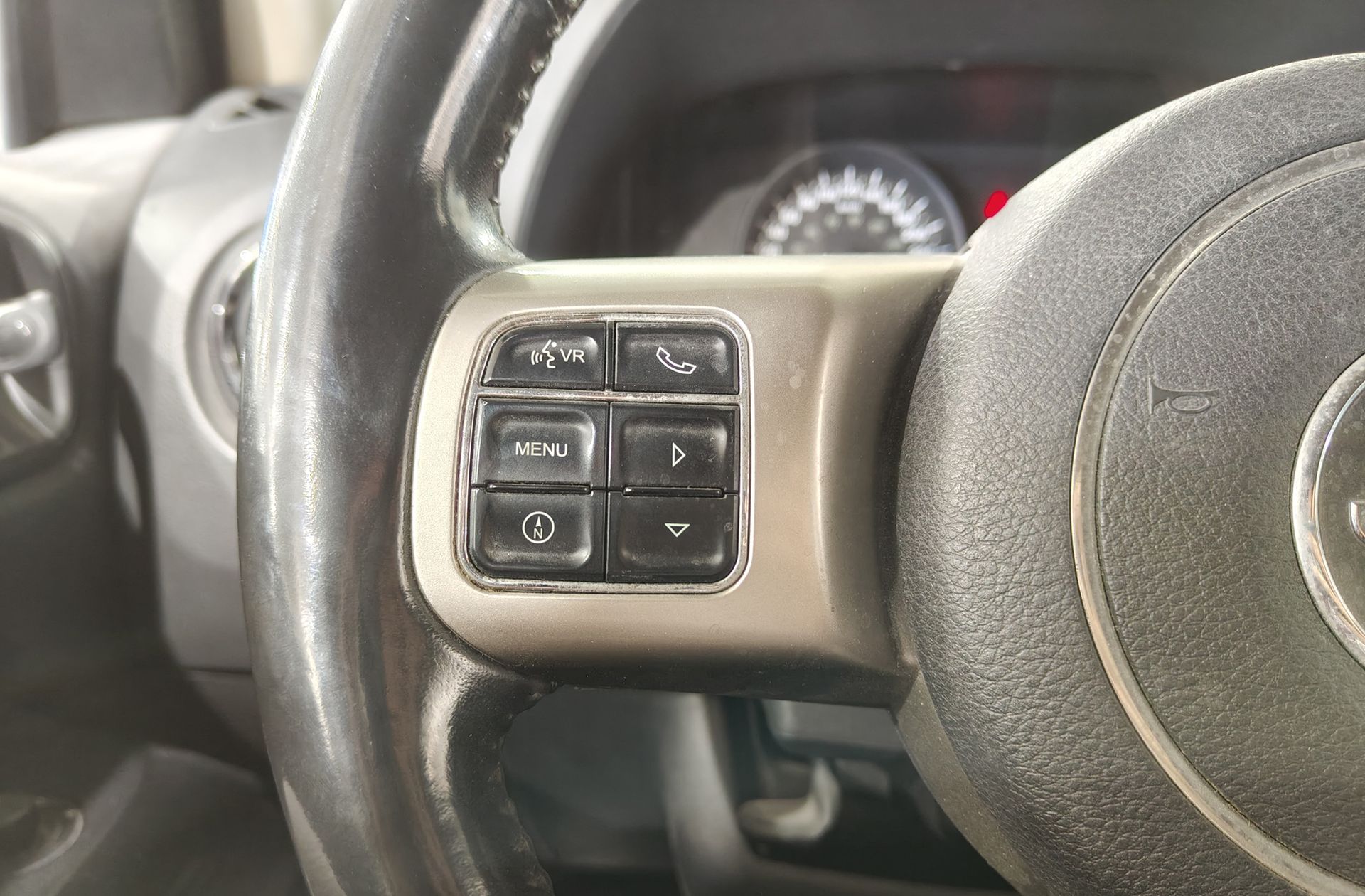 Jeep Compass 2.2 CRD Sport 4x2 - foto 20