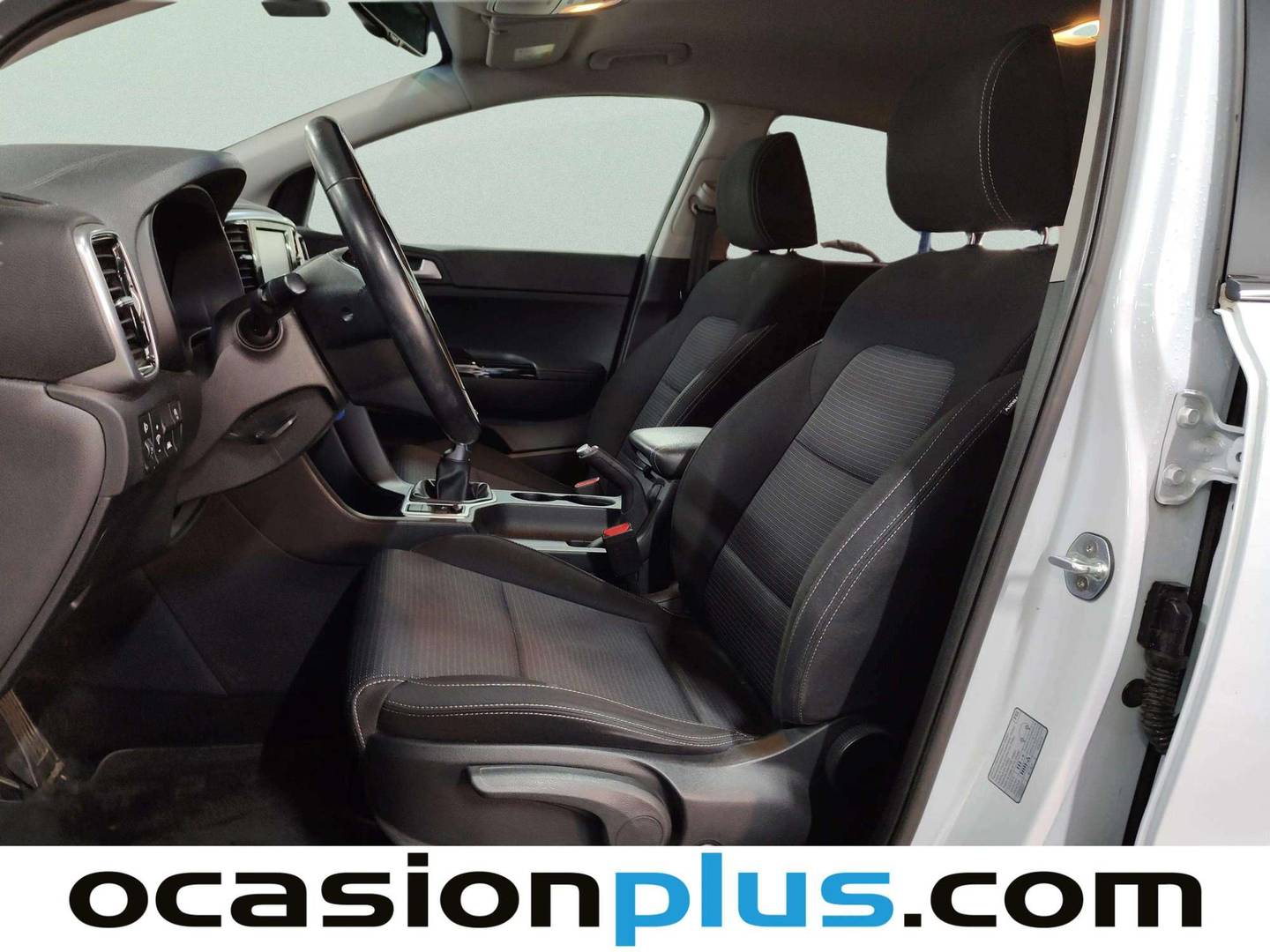 Foto asientos delanteros KIA Sportage KIA Sportage 1.6 MHEV Drive 4x2 (136 CV)