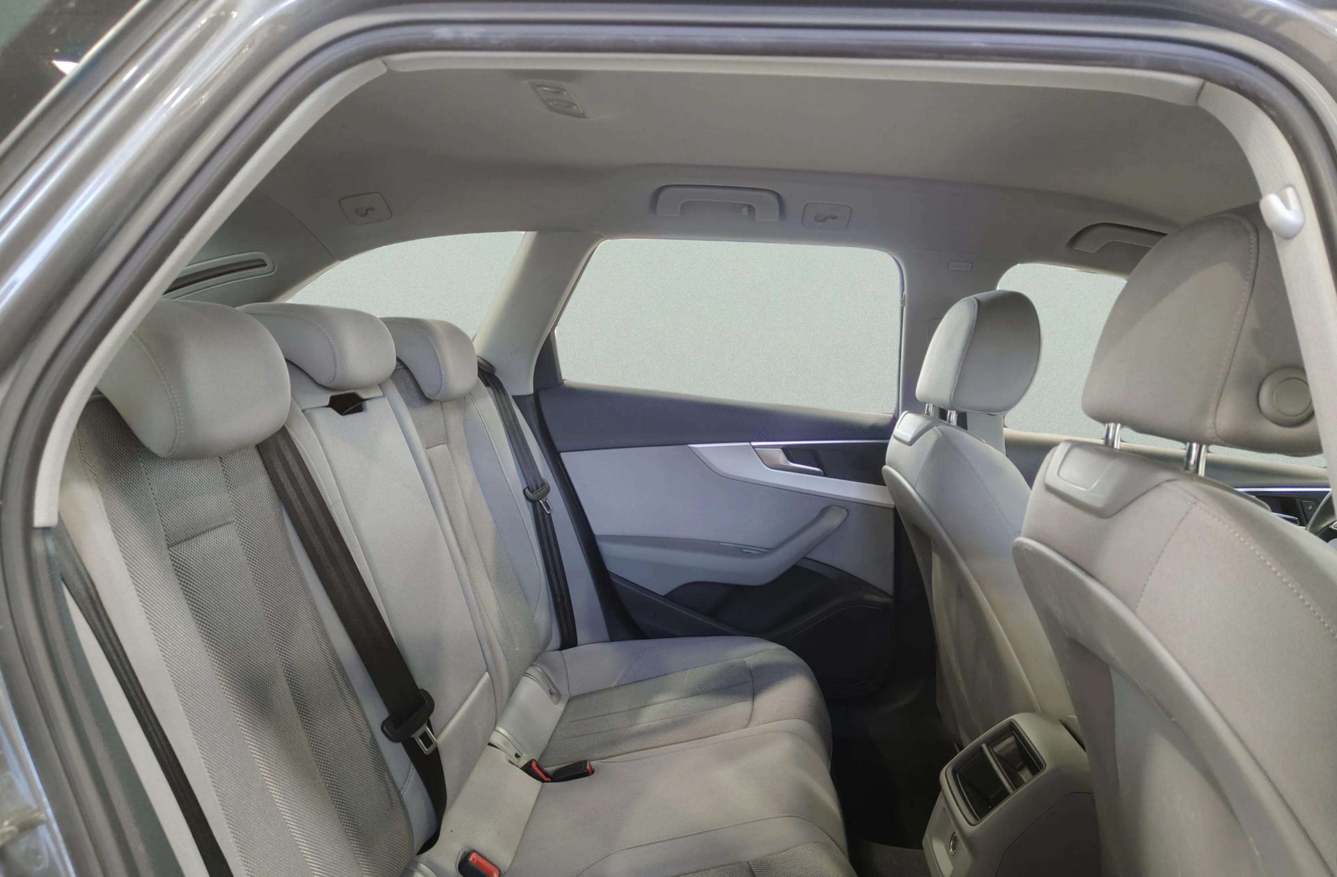 Audi A4 Avant Advanced 35 TDI S tronic - foto 15