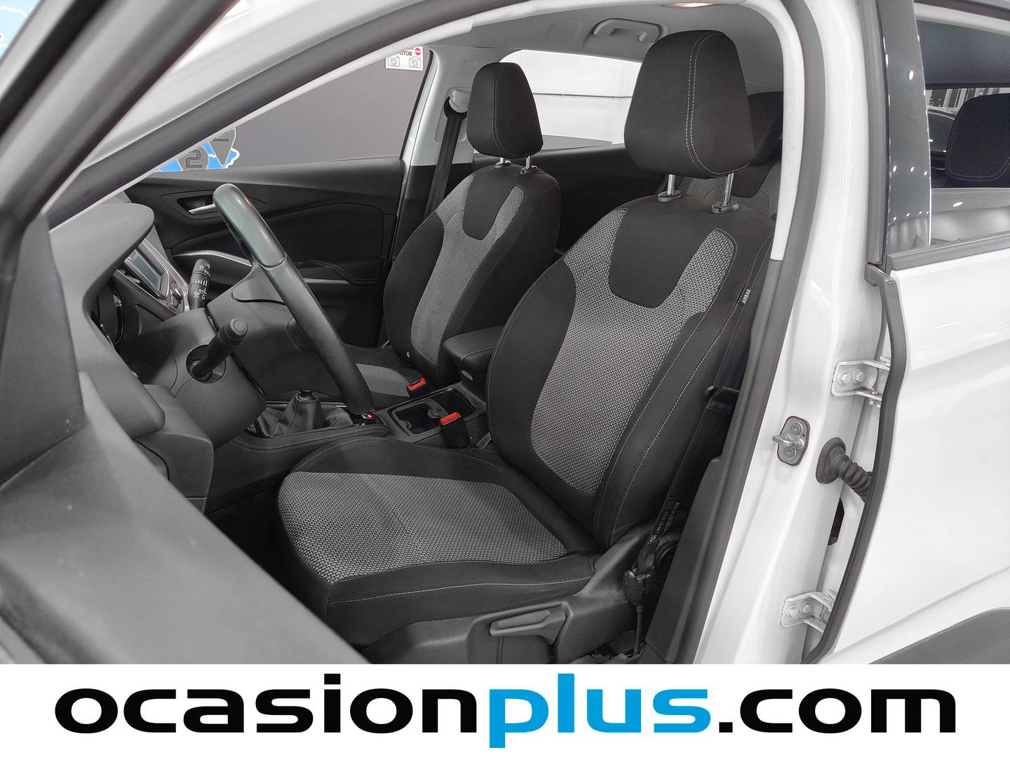 Foto asientos delanteros Opel Grandland X Opel Grandland X 1.2 Turbo Selective (130 CV)