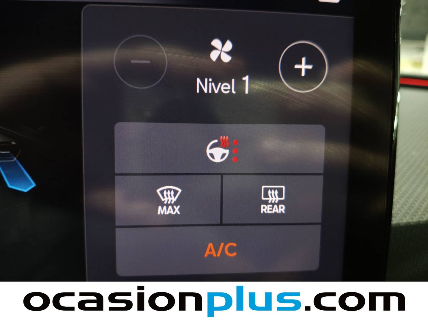 Extras y acabados del Cupra León Cupra Leon Sportstourer 1.5 eTSI DSG (150 CV)