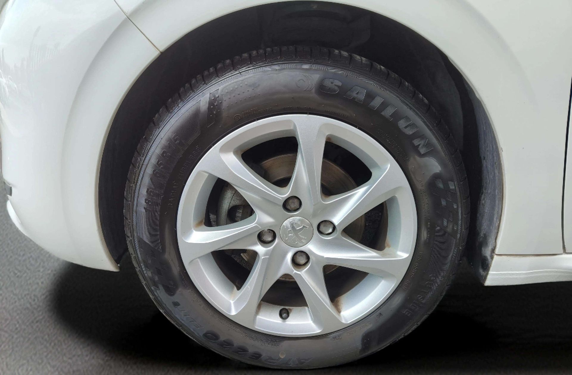 Peugeot 208 1.2 PureTech Style - foto 32