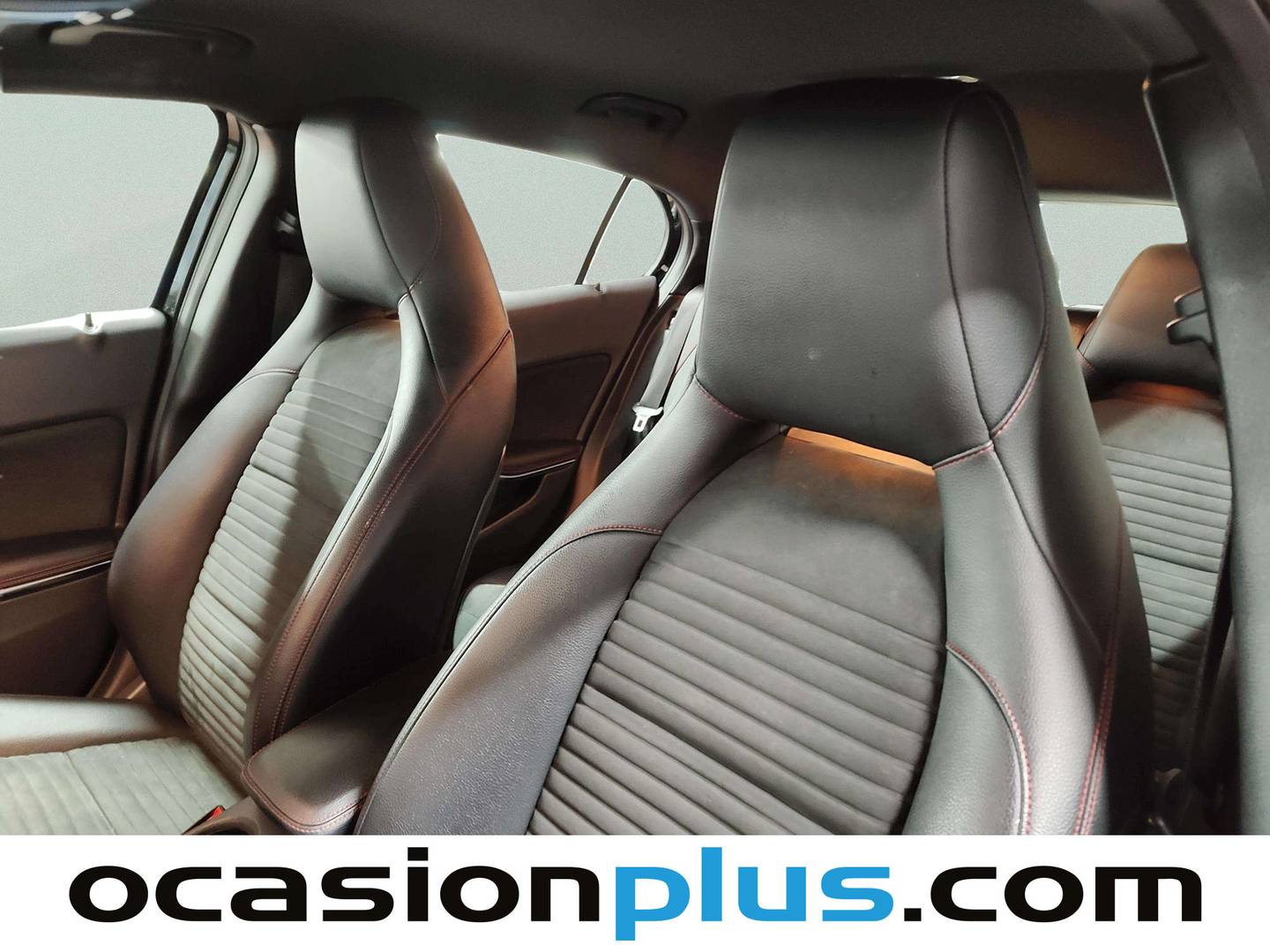 Foto Mercedes GLA Mercedes-Benz GLA GLA 200 d (136 CV) PACK AMG