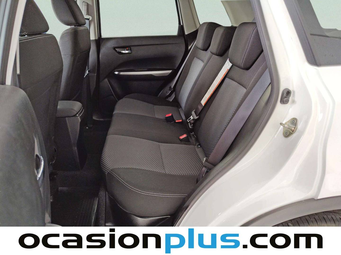 Foto asientos traseros Suzuki Vitara Suzuki Vitara 1.4 T Mild Hybrid S2 4WD (129 CV)
