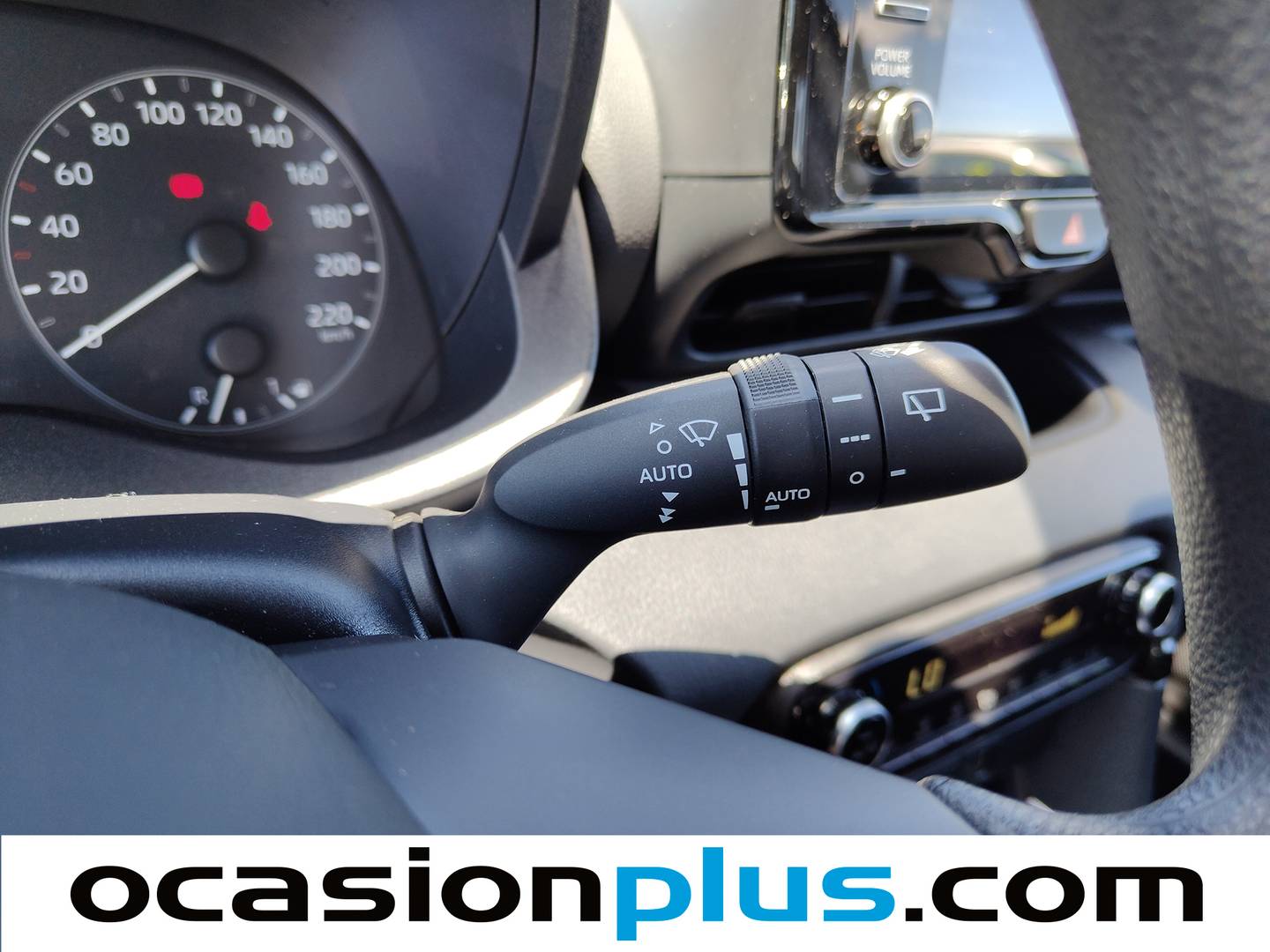 Paquetes del Toyota Yaris Toyota Yaris 120H Business Plus (116 CV)