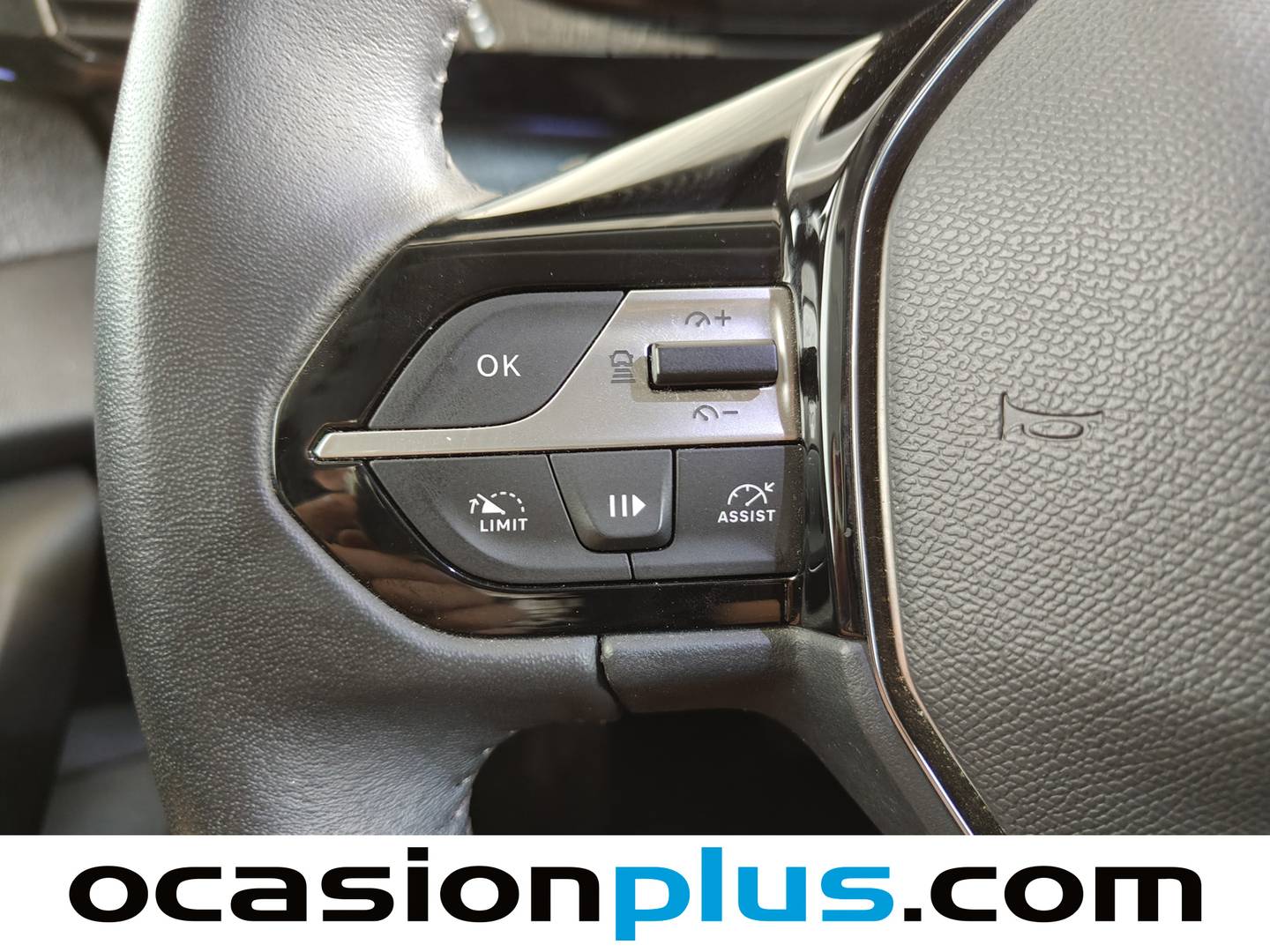 Foto Peugeot 408 Peugeot 408 Puretech 130 Allure Pack EAT8 (130 CV)