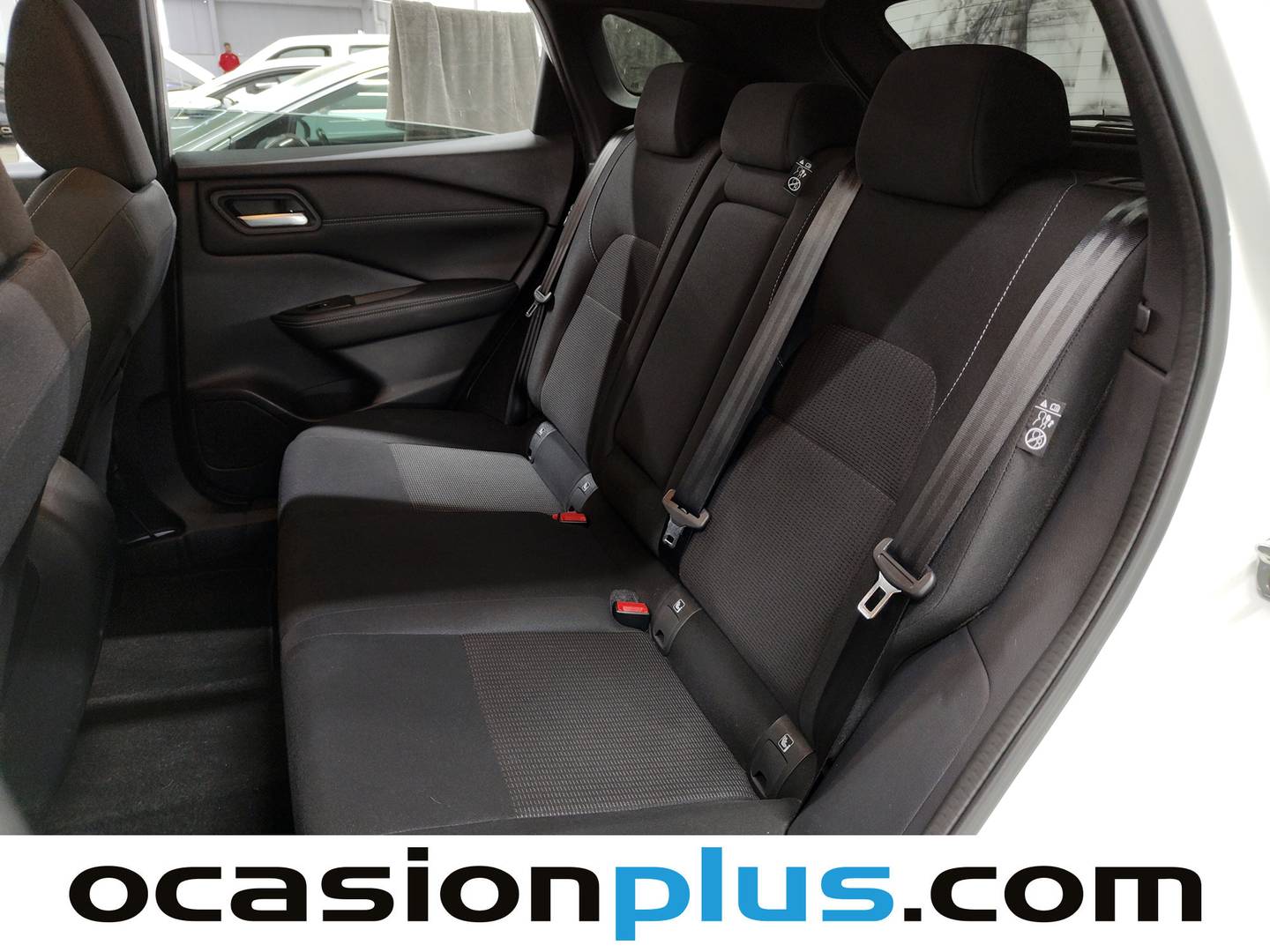 Foto asientos traseros Nissan QASHQAI Nissan Qashqai DIG-T 140 mHEV Acenta 4x2 (140 CV)