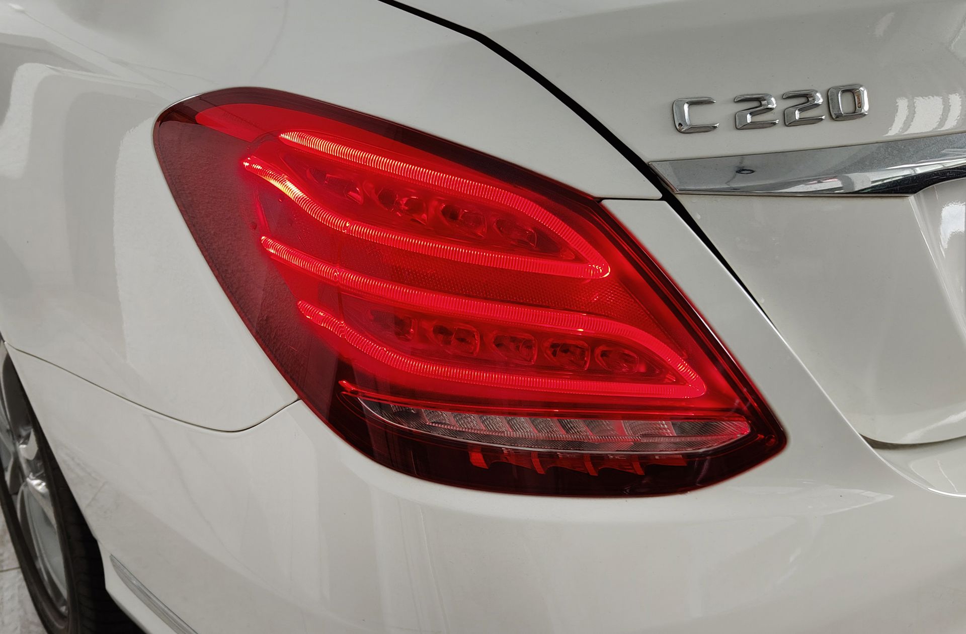 Mercedes-Benz Clase C 220 BlueTEC Sportive Exclusive - foto 17