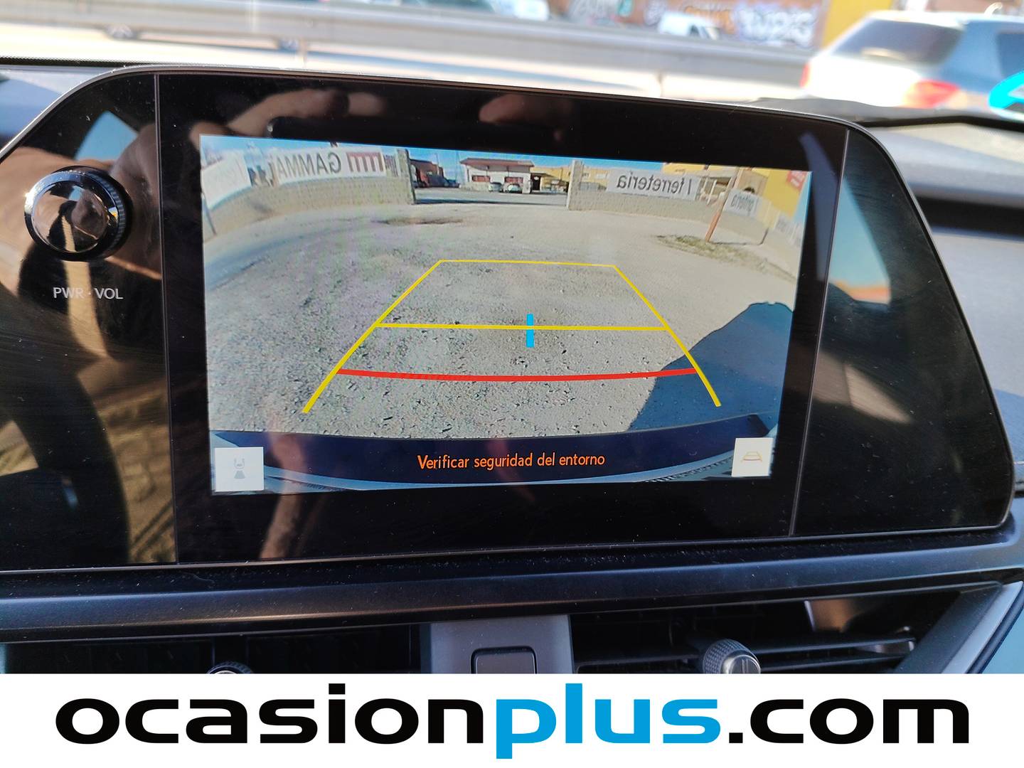 Foto Lexus UX Lexus UX 300h (199 CV)