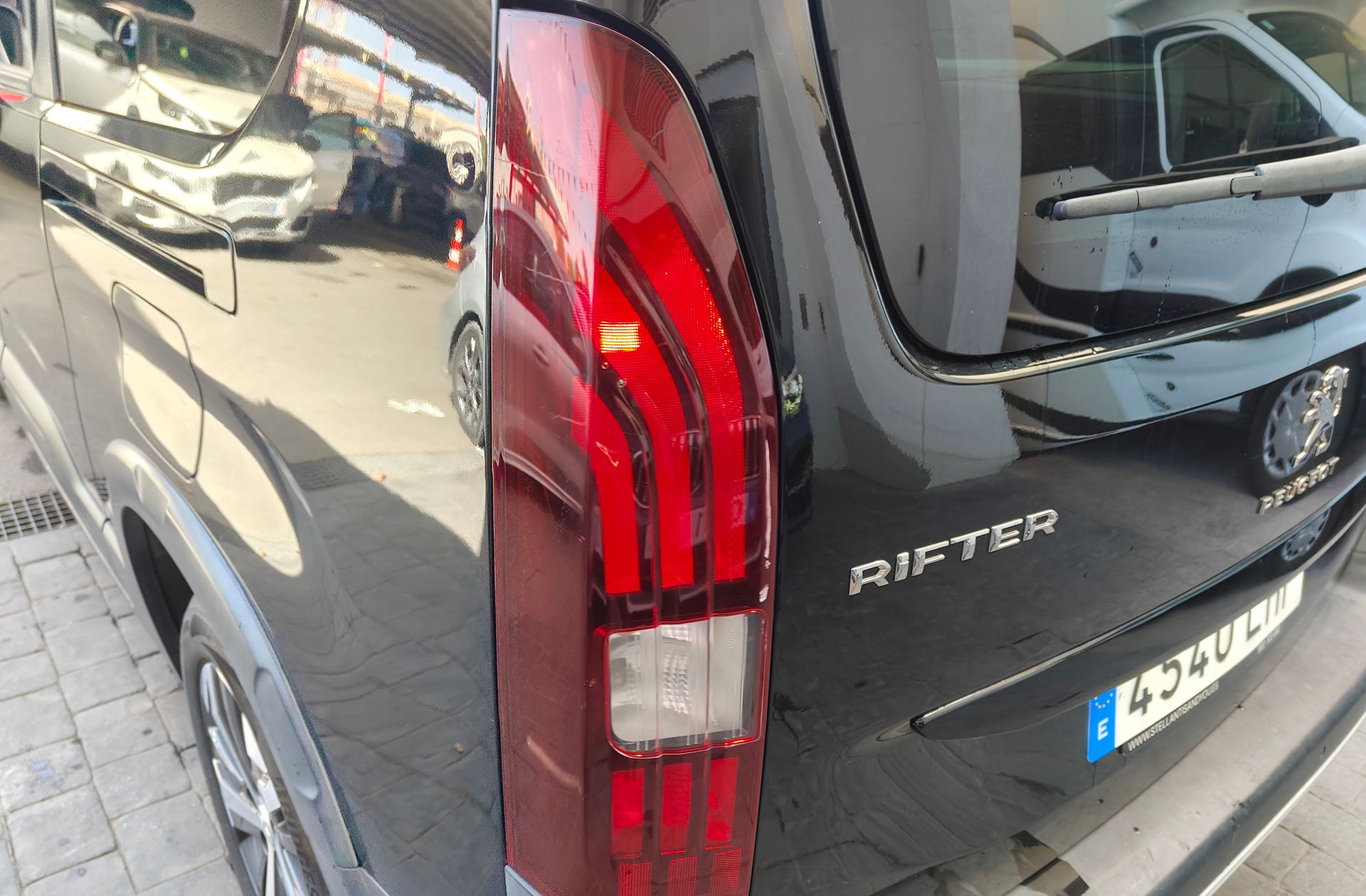 Peugeot Rifter GT Line Long BlueHDi EAT8 - foto 16