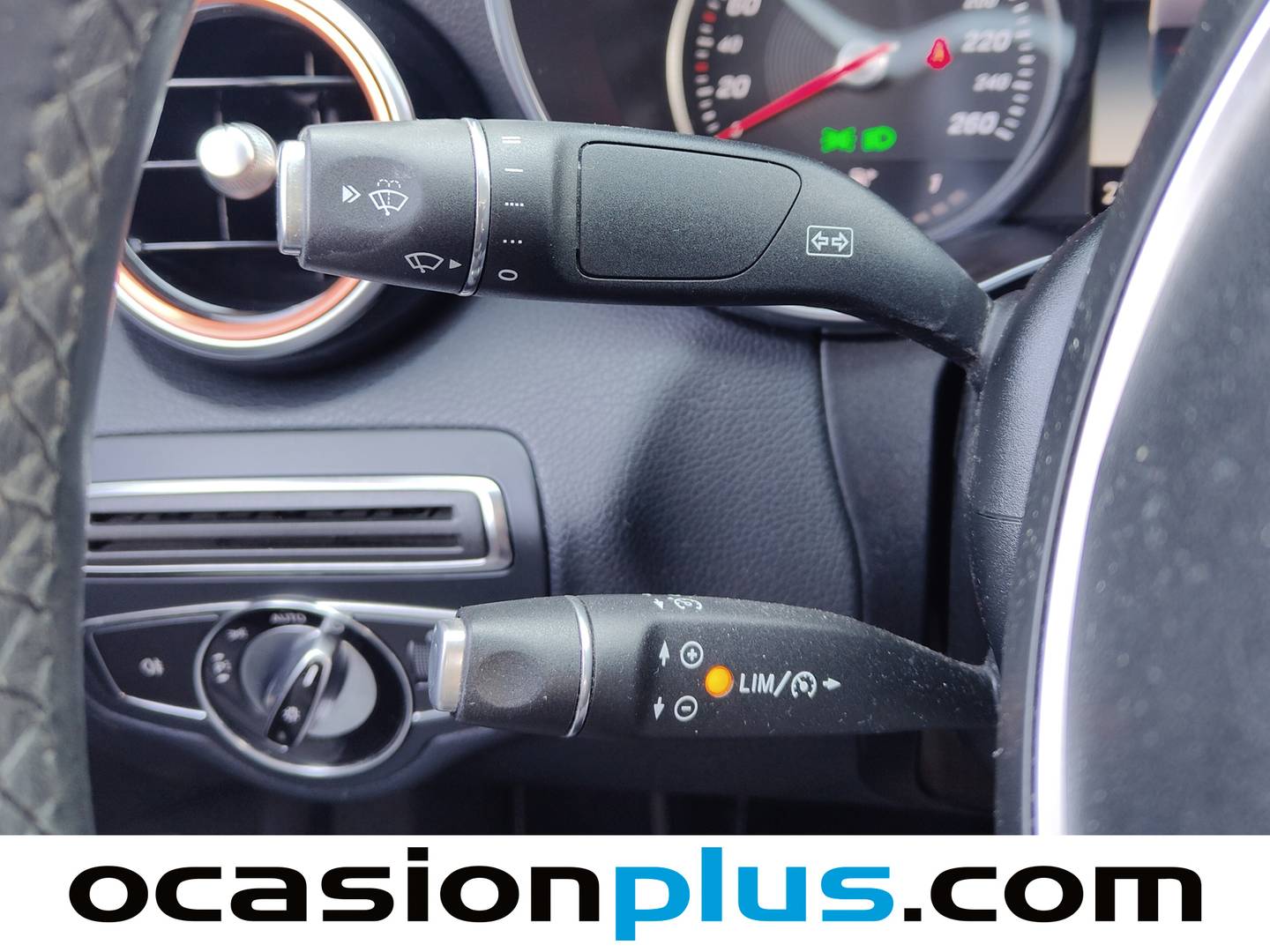 Extras y acabados del Mercedes Clase C Mercedes Clase C C 220 BlueTEC AMG Line (170 CV)
