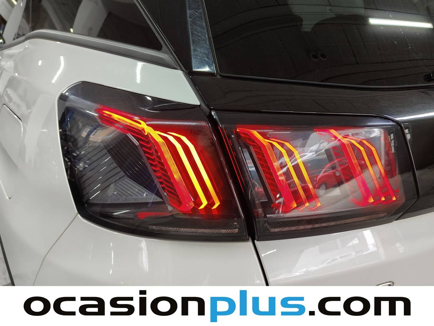 Foto Peugeot 3008 Hybrid Peugeot 3008 Hybrid 300 Allure Pack e-EAT8 (300 CV)