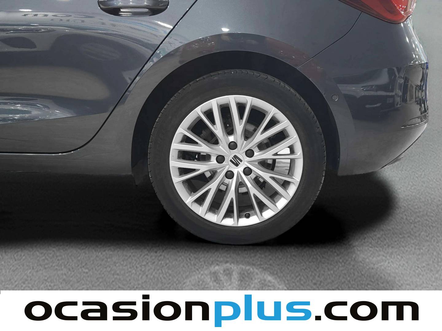 Foto Seat León SEAT León 1.5 eTSI S&S Xcellence Go L DSG (150 CV)