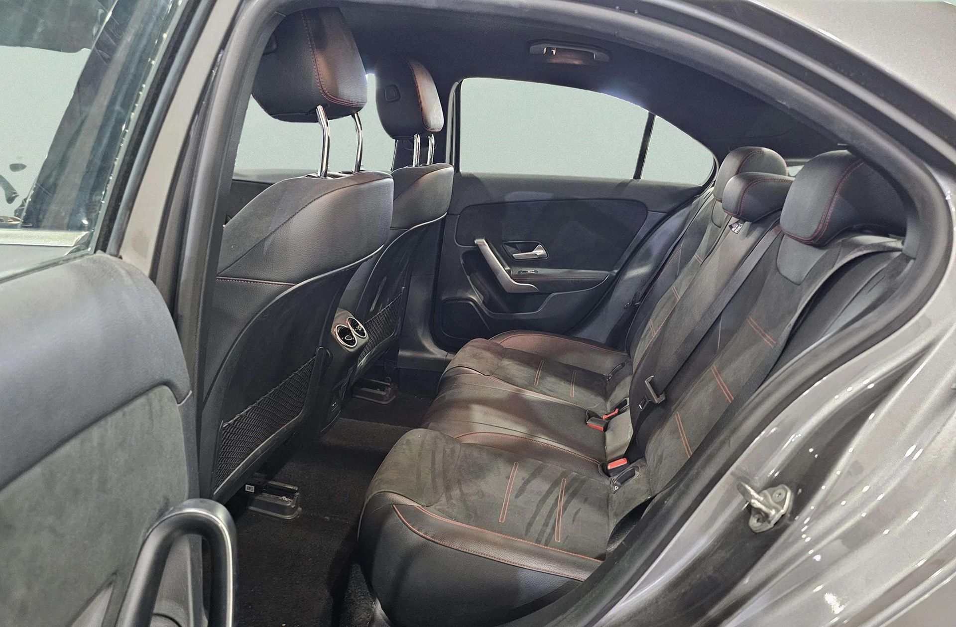 Mercedes-Benz Clase A 180 d Pack AMG - foto 17