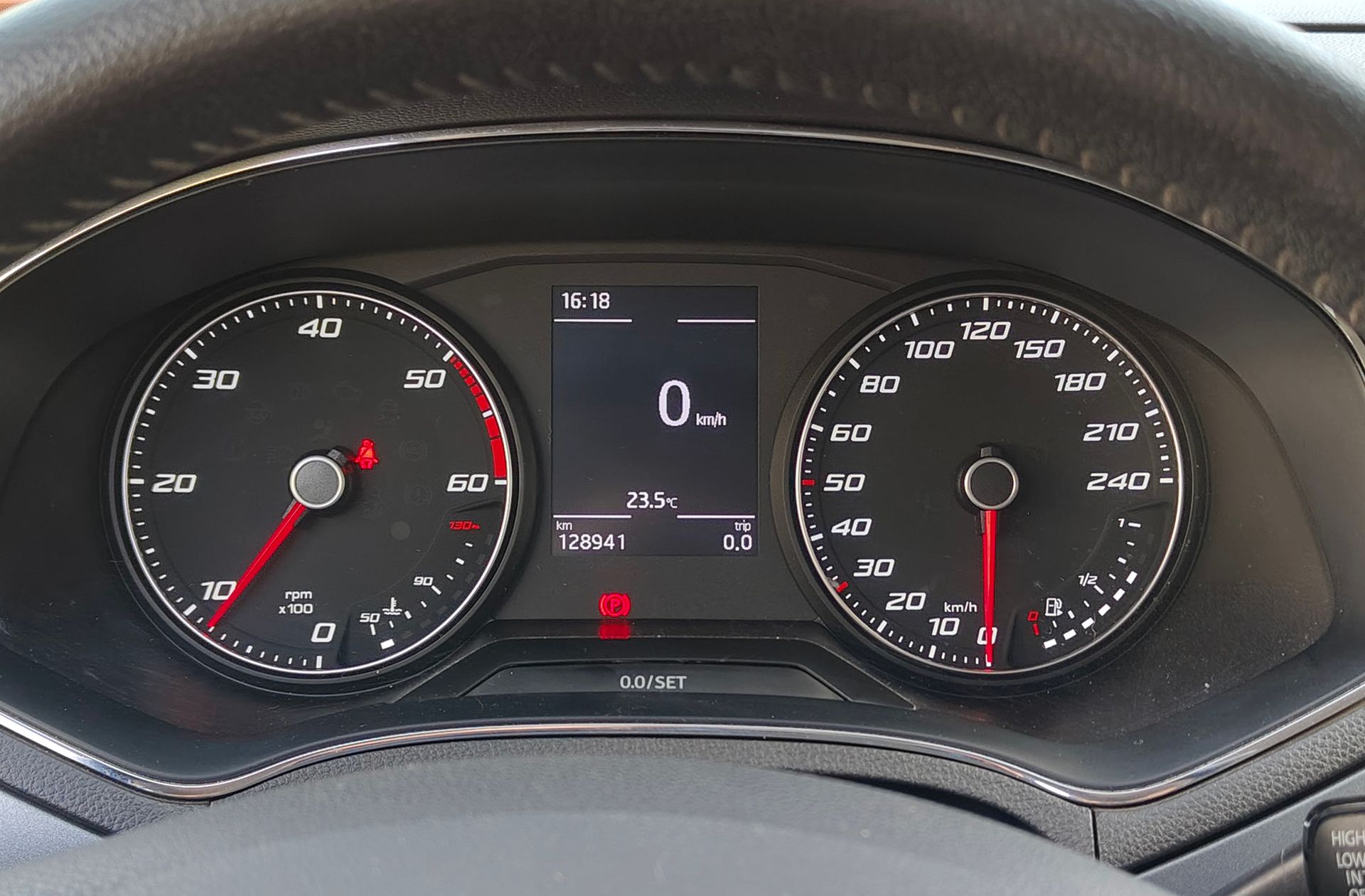 SEAT Arona 1.6 TDI Style - foto 20