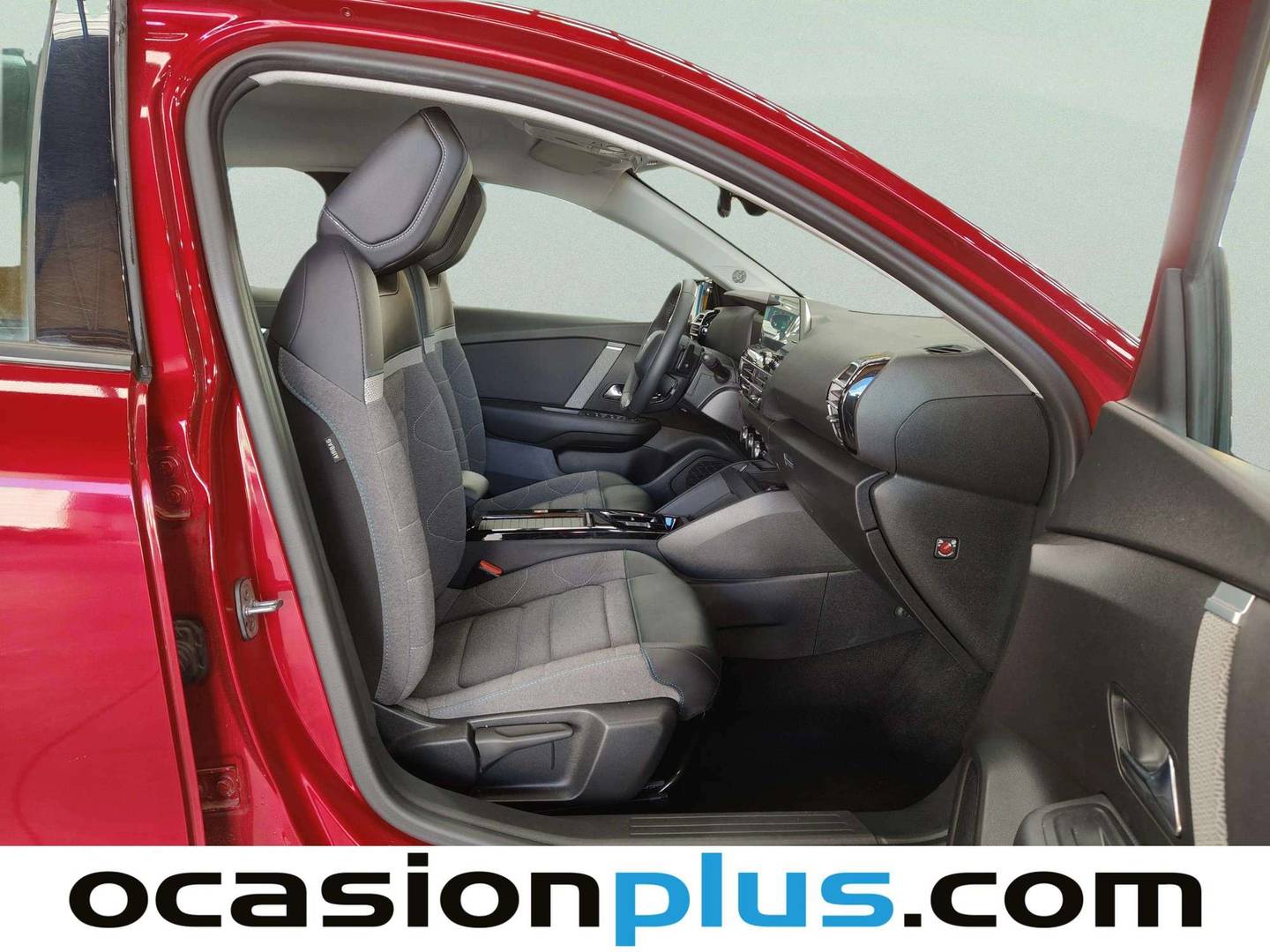 Foto Citroën C4 X Citroen C4 X PureTech 130 S&S Plus EAT8 (131 CV)