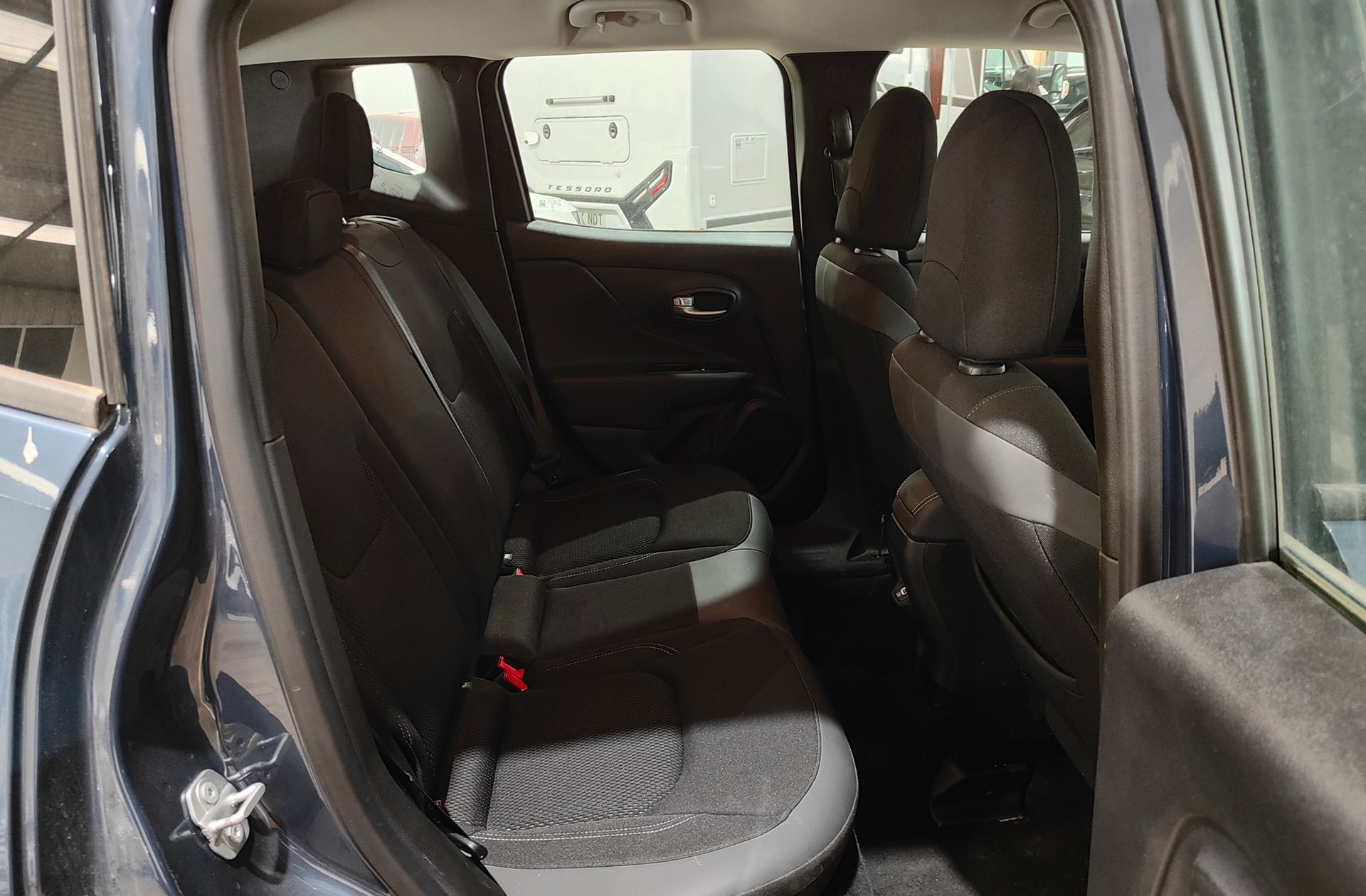 Jeep Renegade eHybrid 1.5 Limited ATX - foto 13