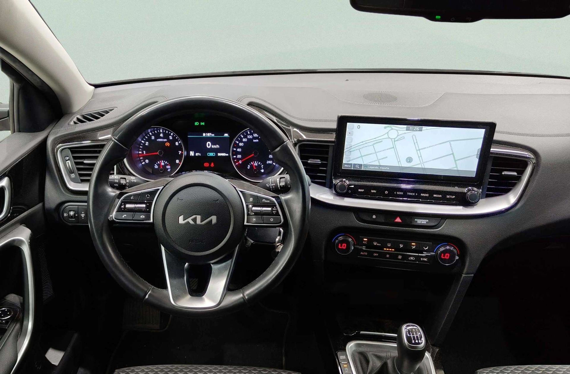 Kia XCeed 1.5 MHEV iMT Tech - foto 24