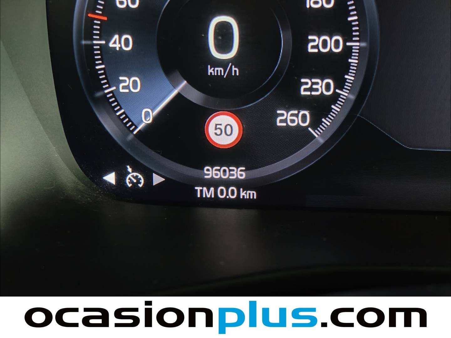 Foto Volvo XC40 Volvo XC40 D4 Business Plus AWD Auto (190 CV)