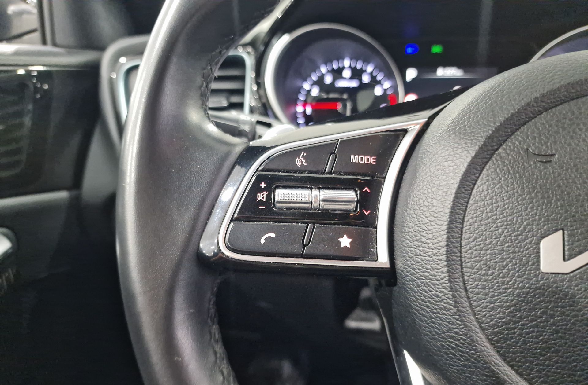 Kia Ceed 1.0 MHEV Style Edition DCT - foto 29
