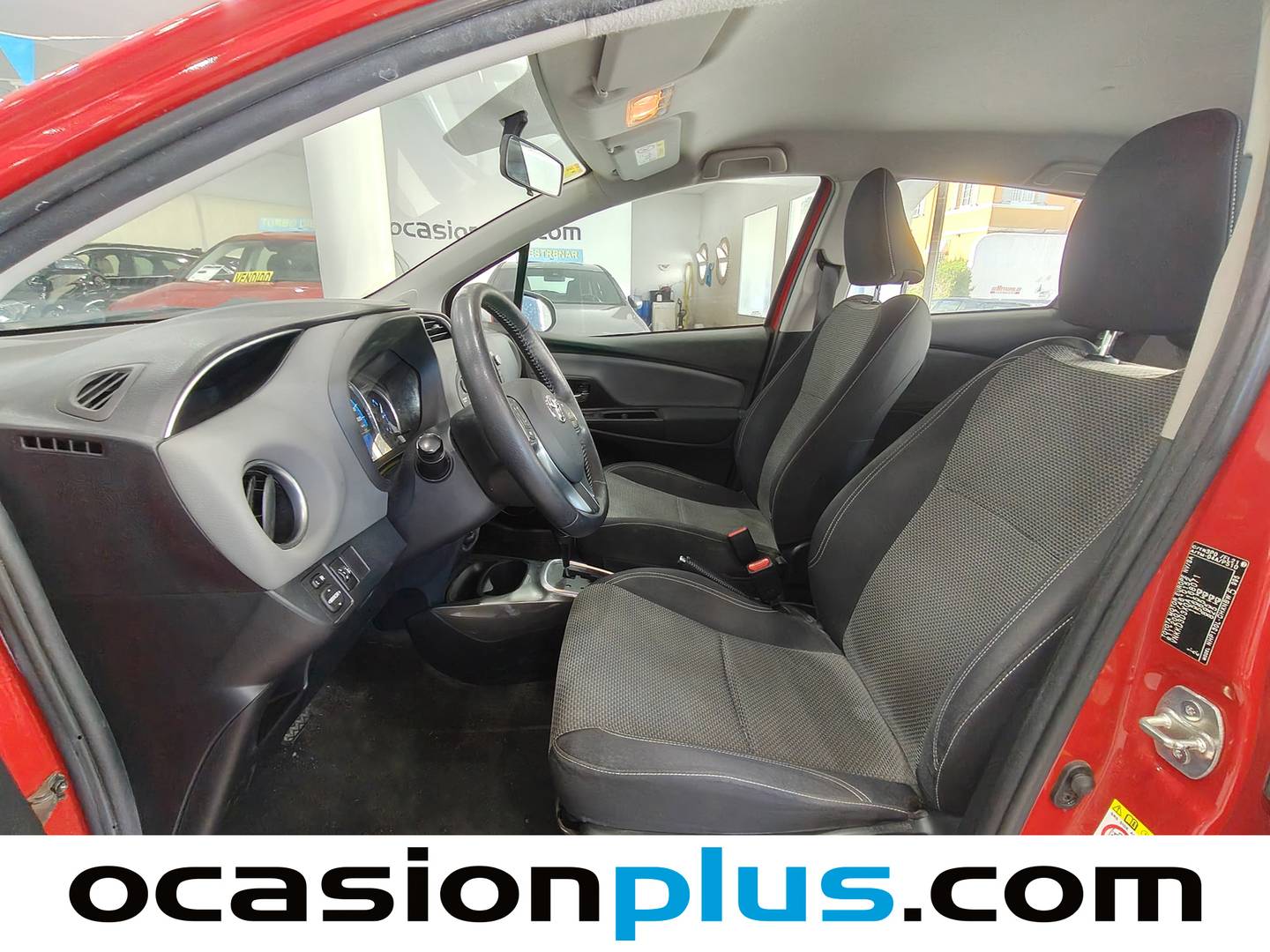 Foto asientos delanteros Toyota Yaris Toyota Yaris 1.5 Hybrid Active (100 CV)