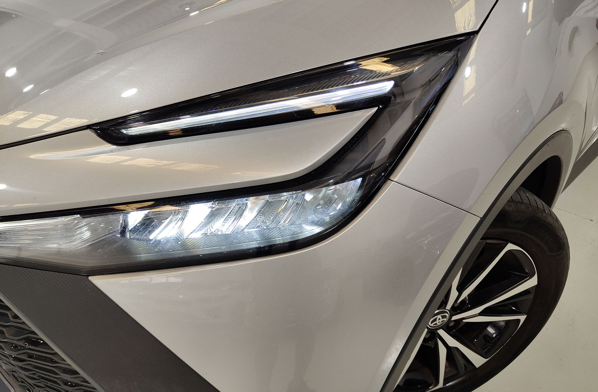 Toyota C-HR 140H Advance - foto 14