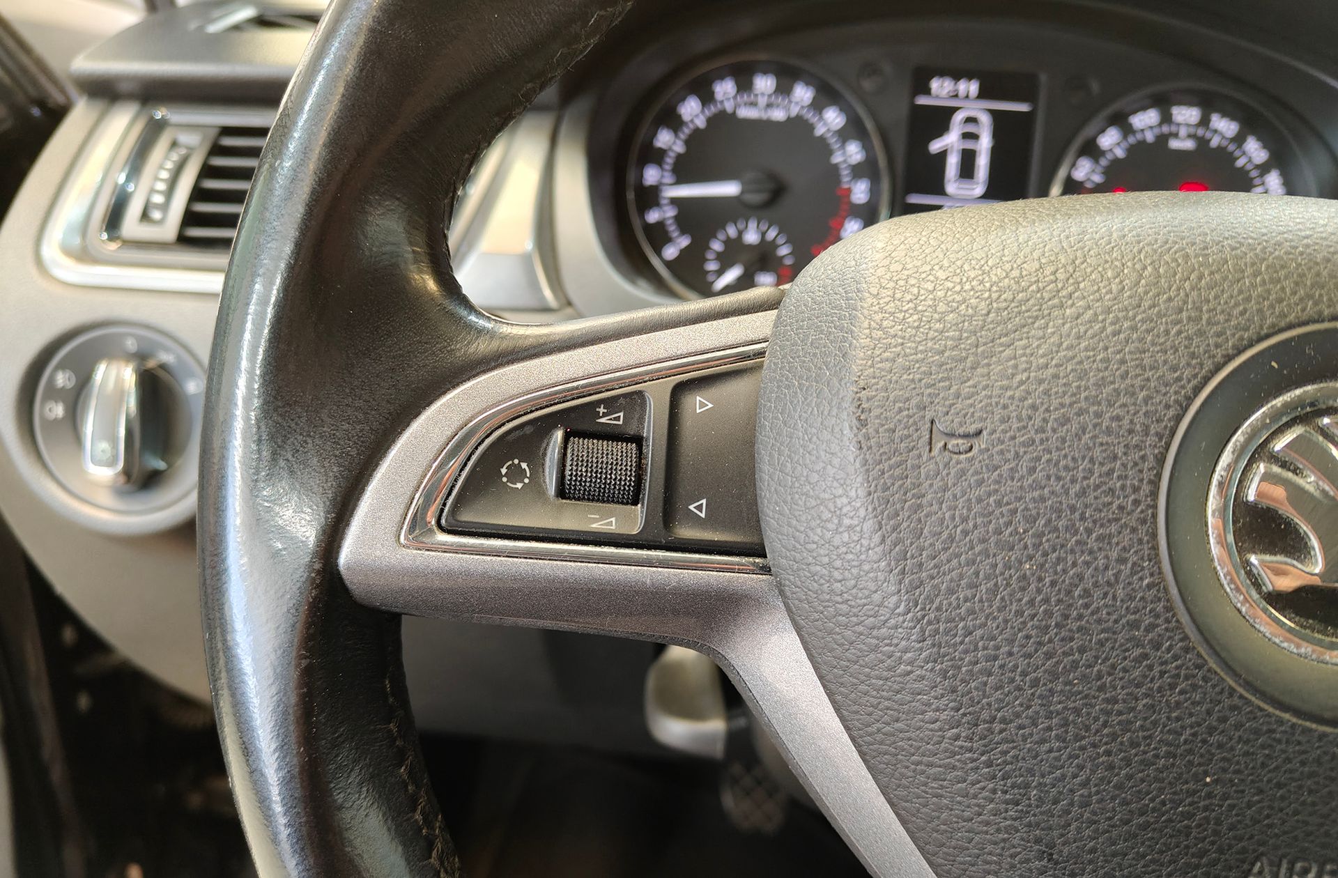 Škoda Spaceback 1.6 TDI CR Ambition - foto 24