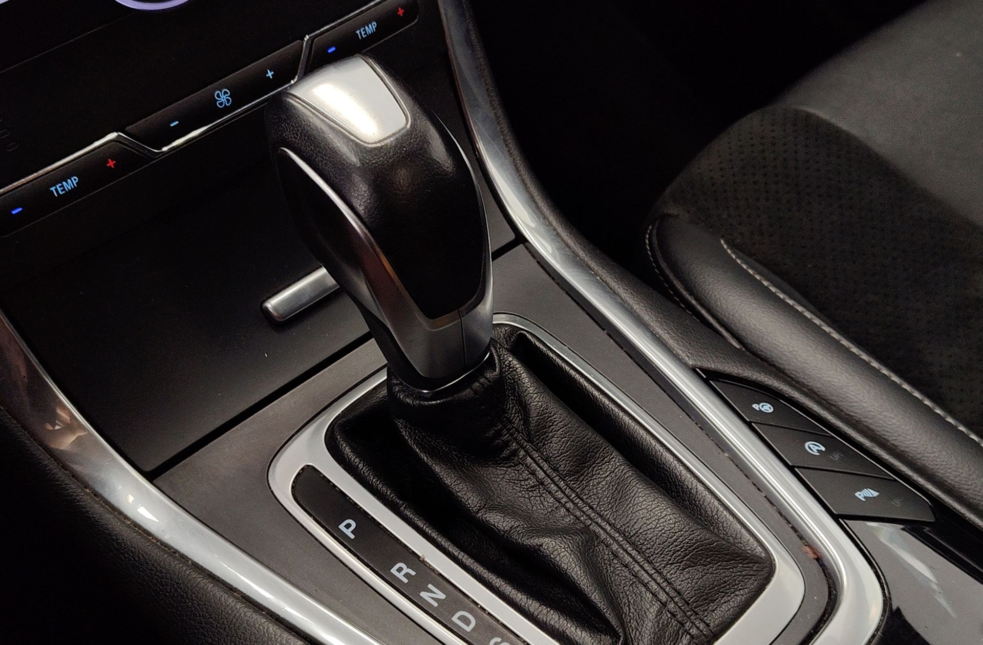 Ford S-Max 2.0 TDCi Titanium PowerShift - foto 6
