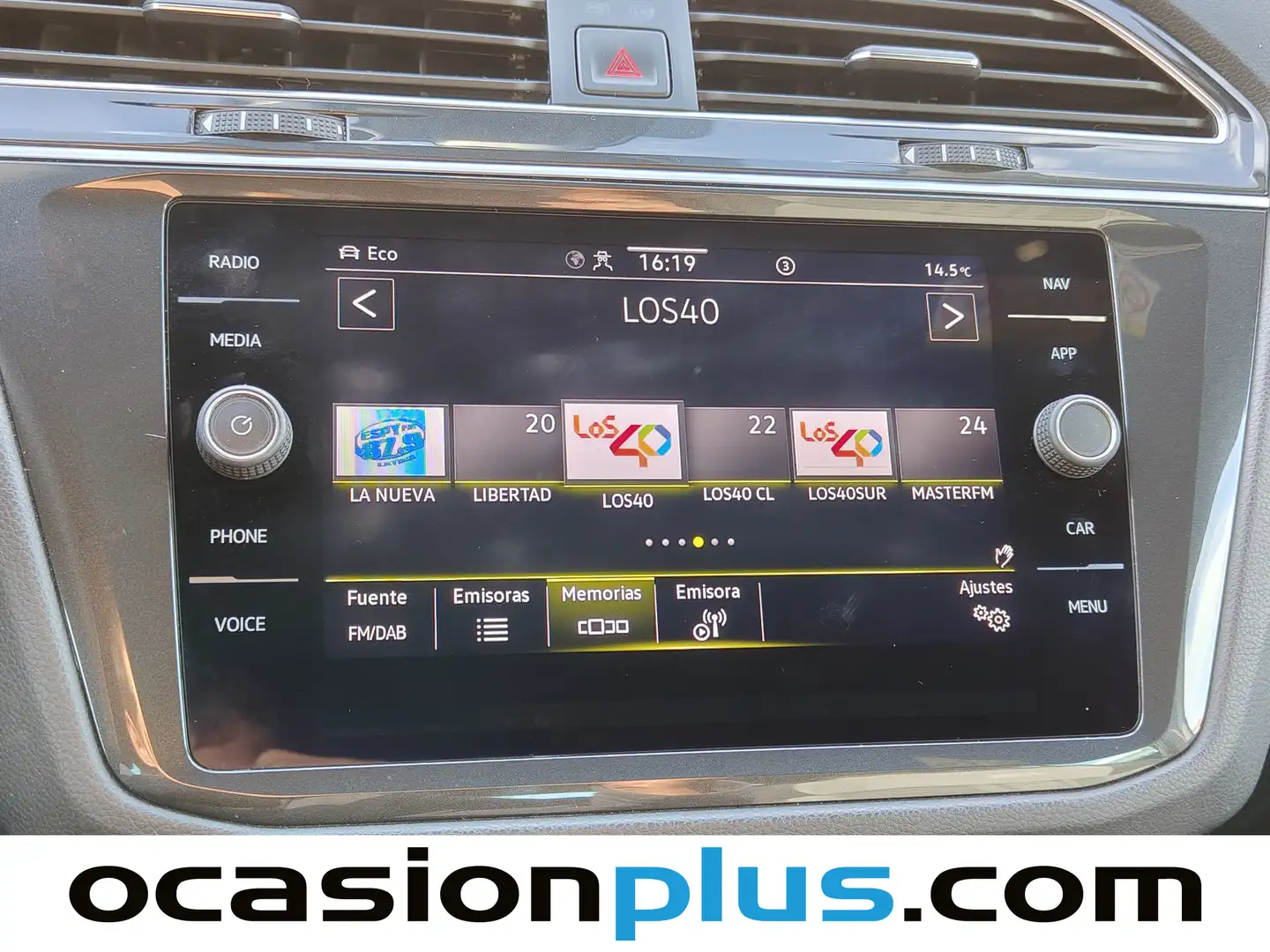 Foto Volkswagen Tiguan Volkswagen Tiguan R-Line 2.0 TDI (150 CV) DSG