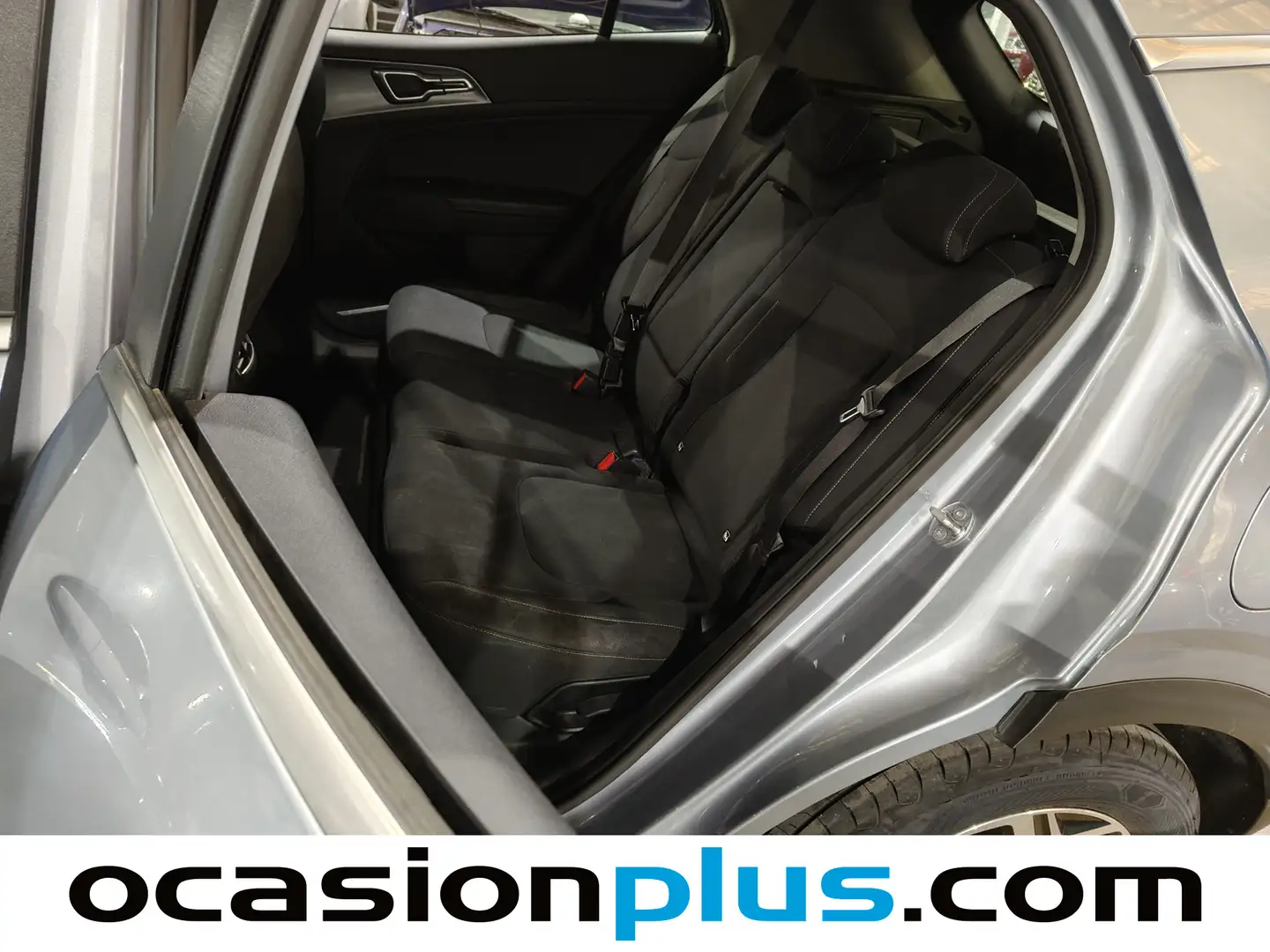 Foto KIA Sportage Kia Sportage 1.6 CRDi MHEV Business 4x2 (136 CV)