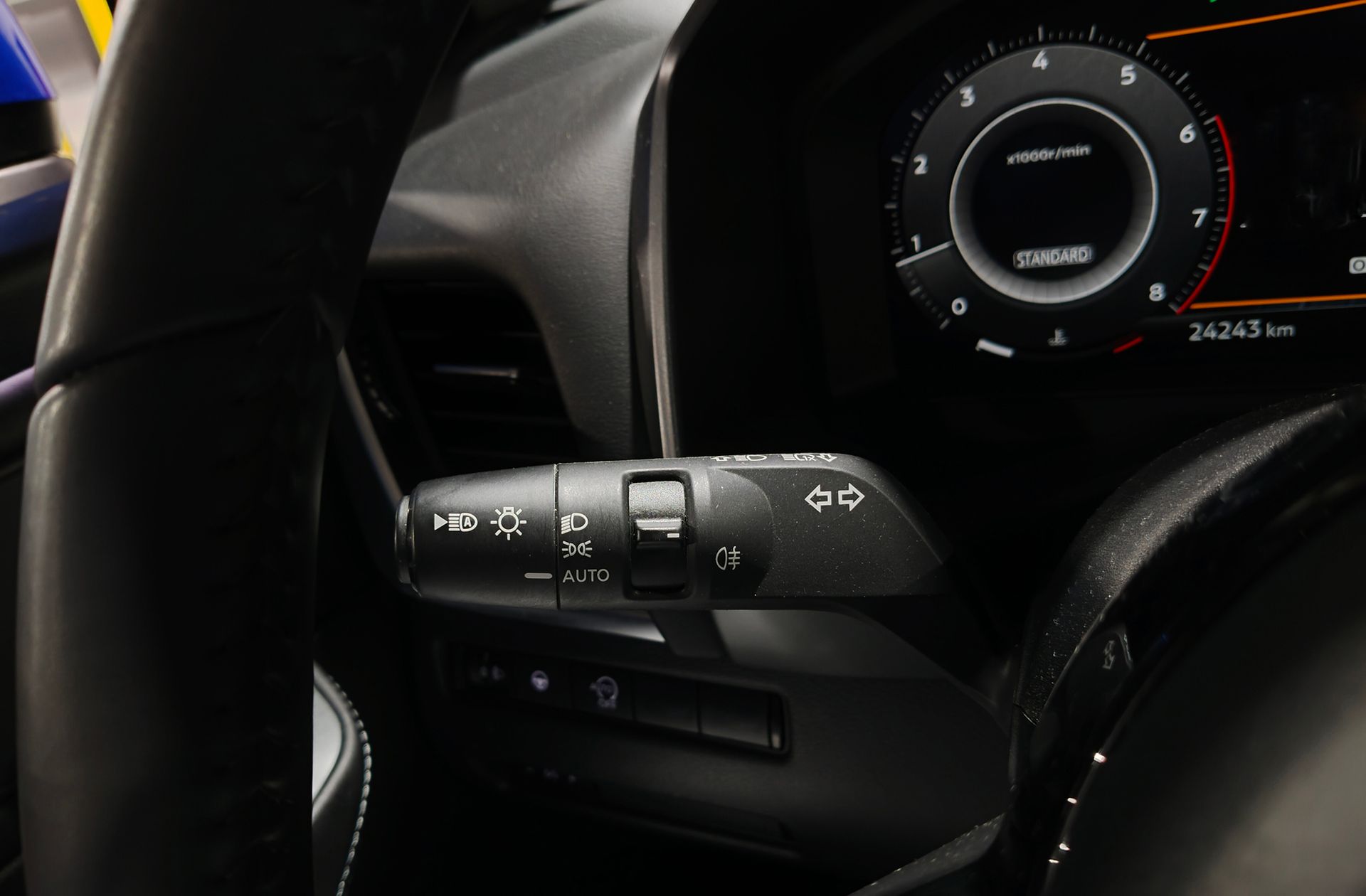 Nissan Qashqai DIG-T 140 N-Connecta - foto 25