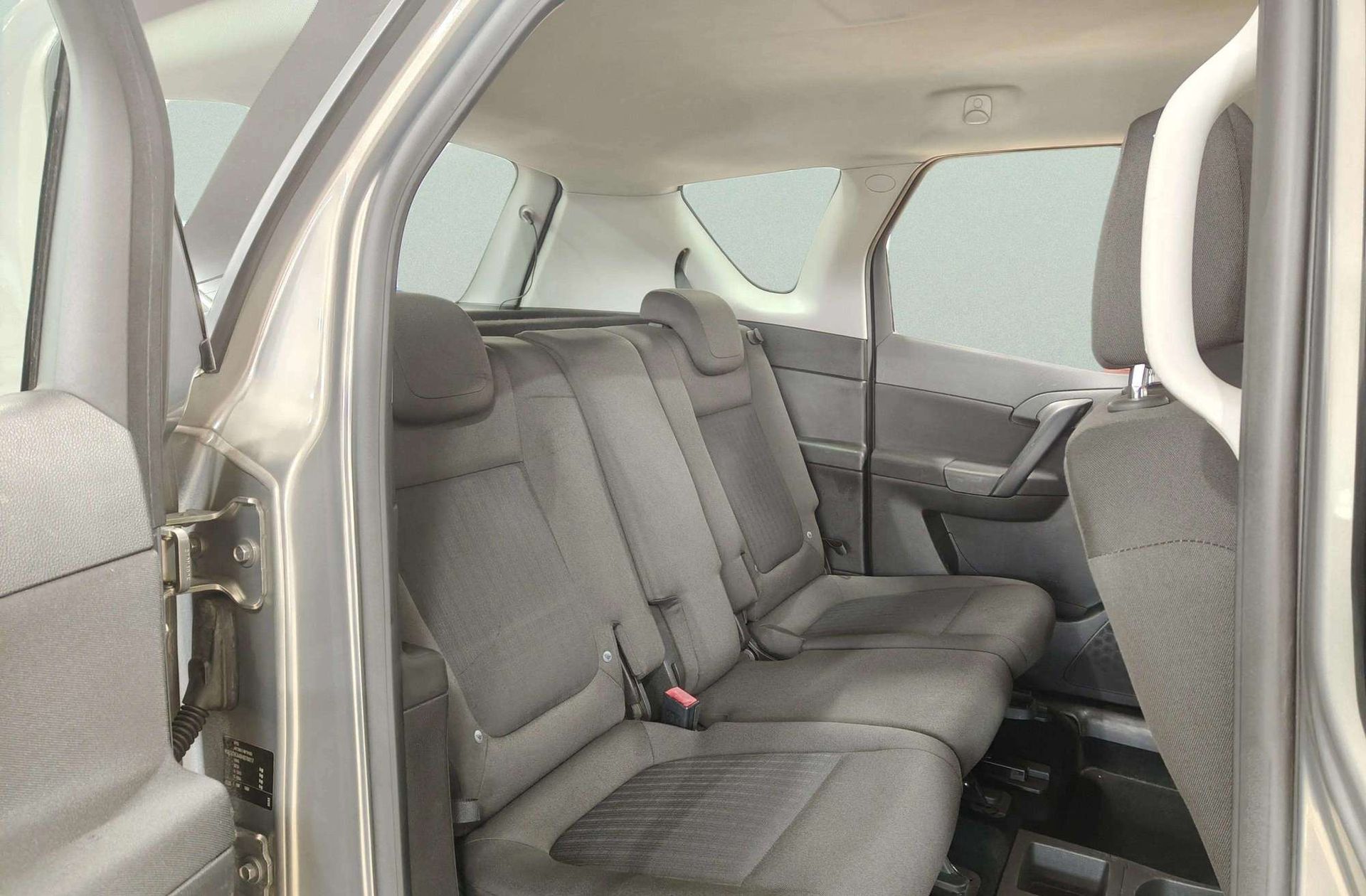 Opel Meriva 1.3 CDTi Essentia - foto 13