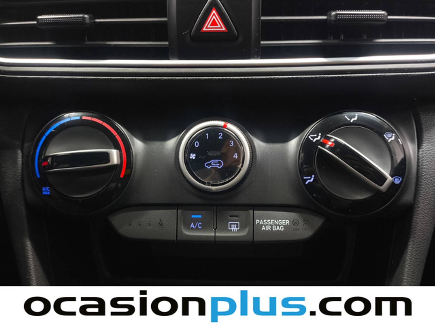 Hyundai Kona Hyundai Kona 1.0 TGDi Essence 4x2 (120 CV) seminuevo