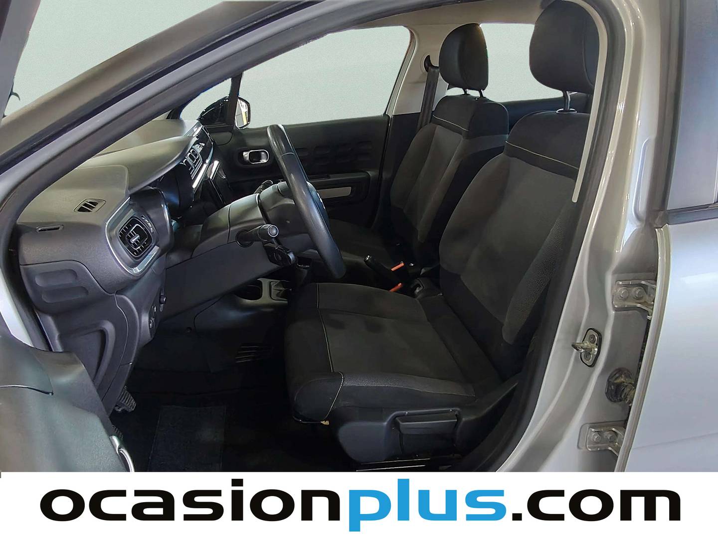 Foto asientos delanteros Citroën C3 Citroën C3 PureTech 82 Feel (83 CV)