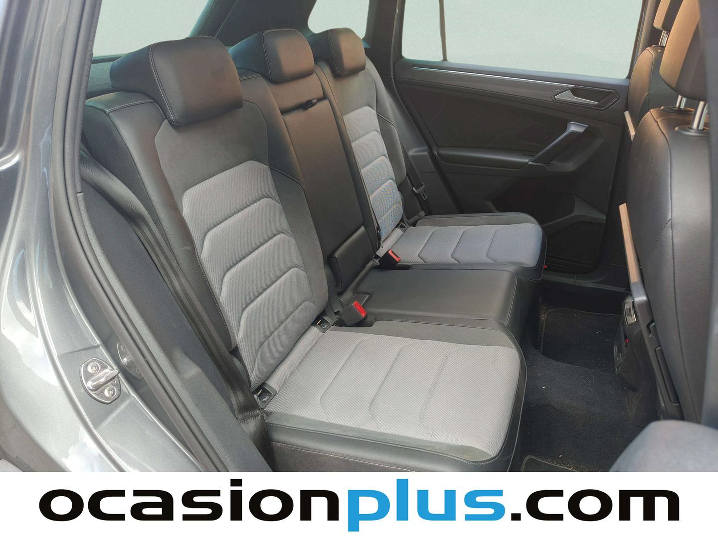 Foto Volkswagen Tiguan Volkswagen Tiguan 2.0 TDI 4Motion (190 CV) DSG Pack R-Line