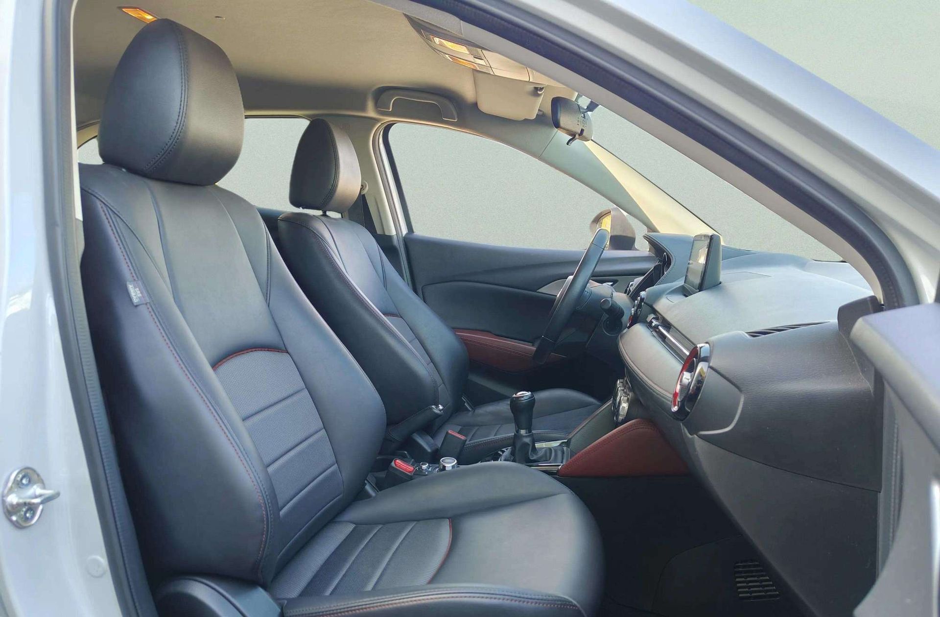 Mazda CX-3 1.5 DE Skyactiv Luxury 2WD - foto 18