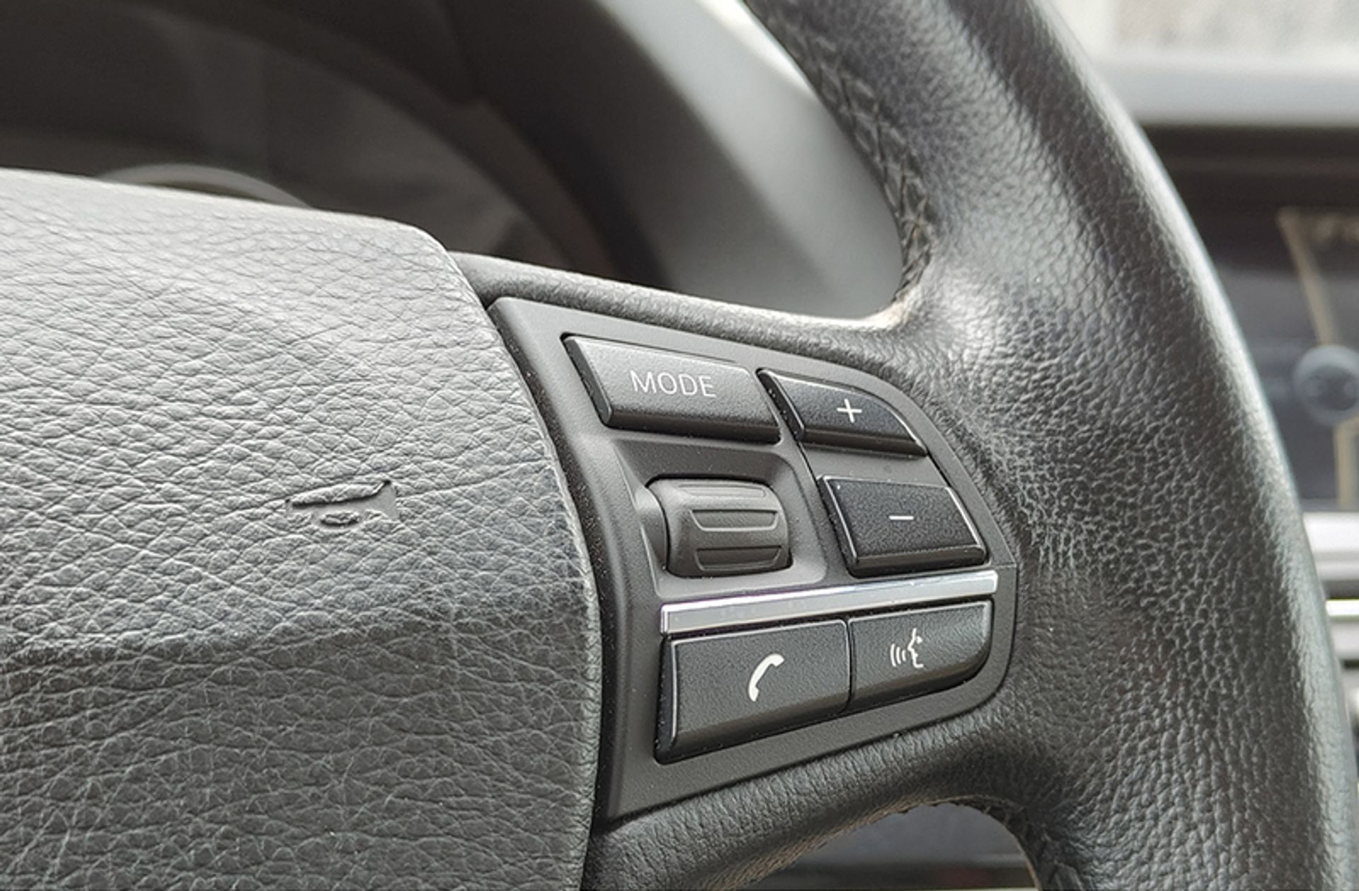 BMW Serie 5 528i - foto 26