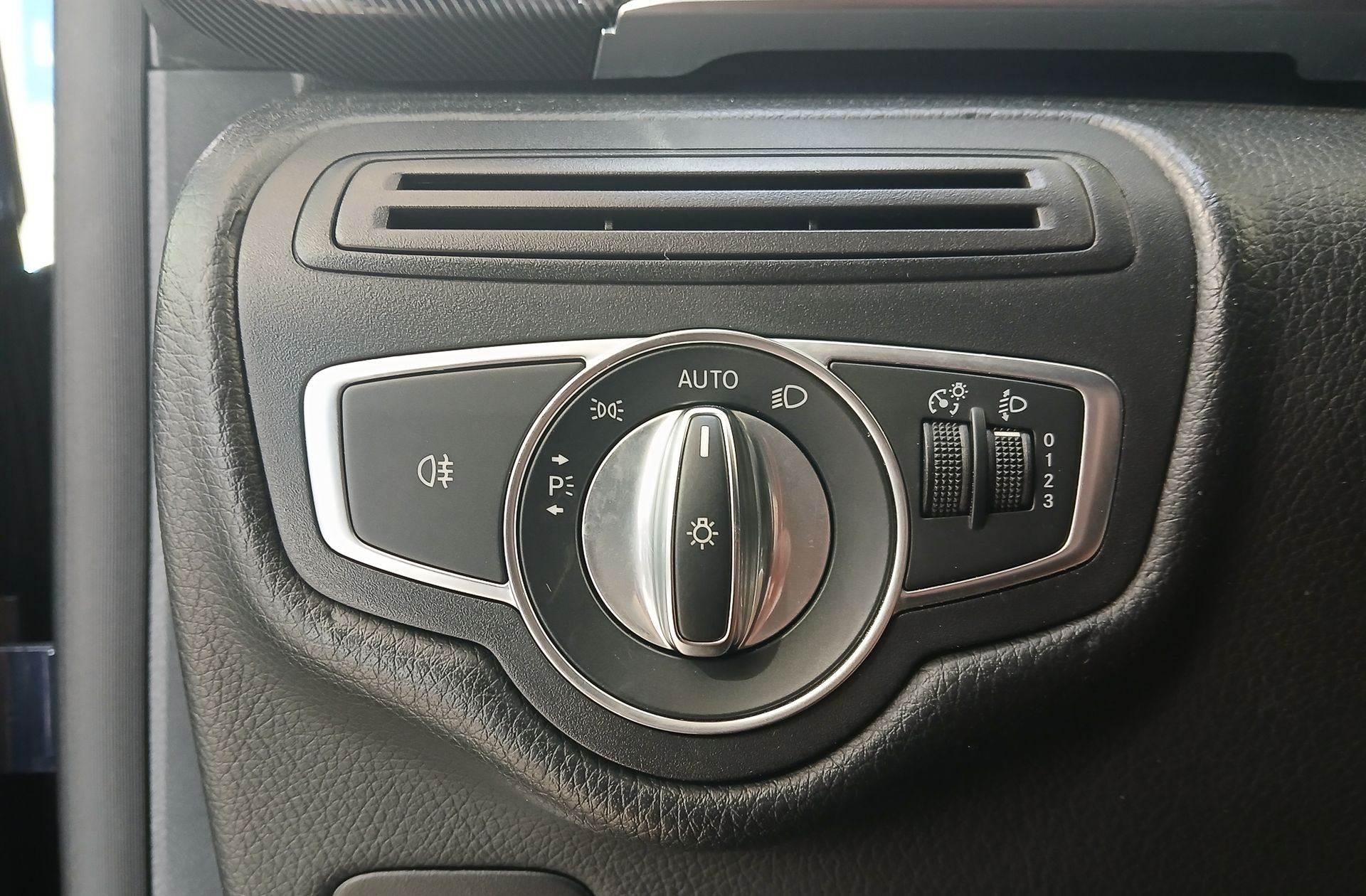 Mercedes-Benz Clase V 200 d Compacto 8 plazas - foto 21