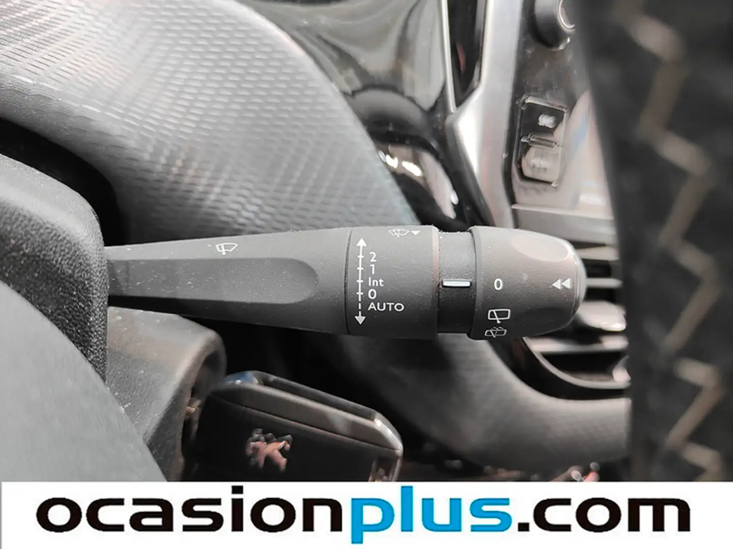 Foto Peugeot 2008 Peugeot 2008 BlueHDi 120 S&S Allure (120 CV)