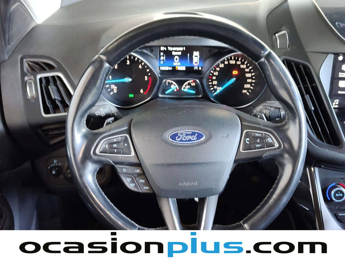 Foto Ford Kuga Ford Kuga 1.5 TDCI S&S Titanium 4x2 Auto (120 CV)
