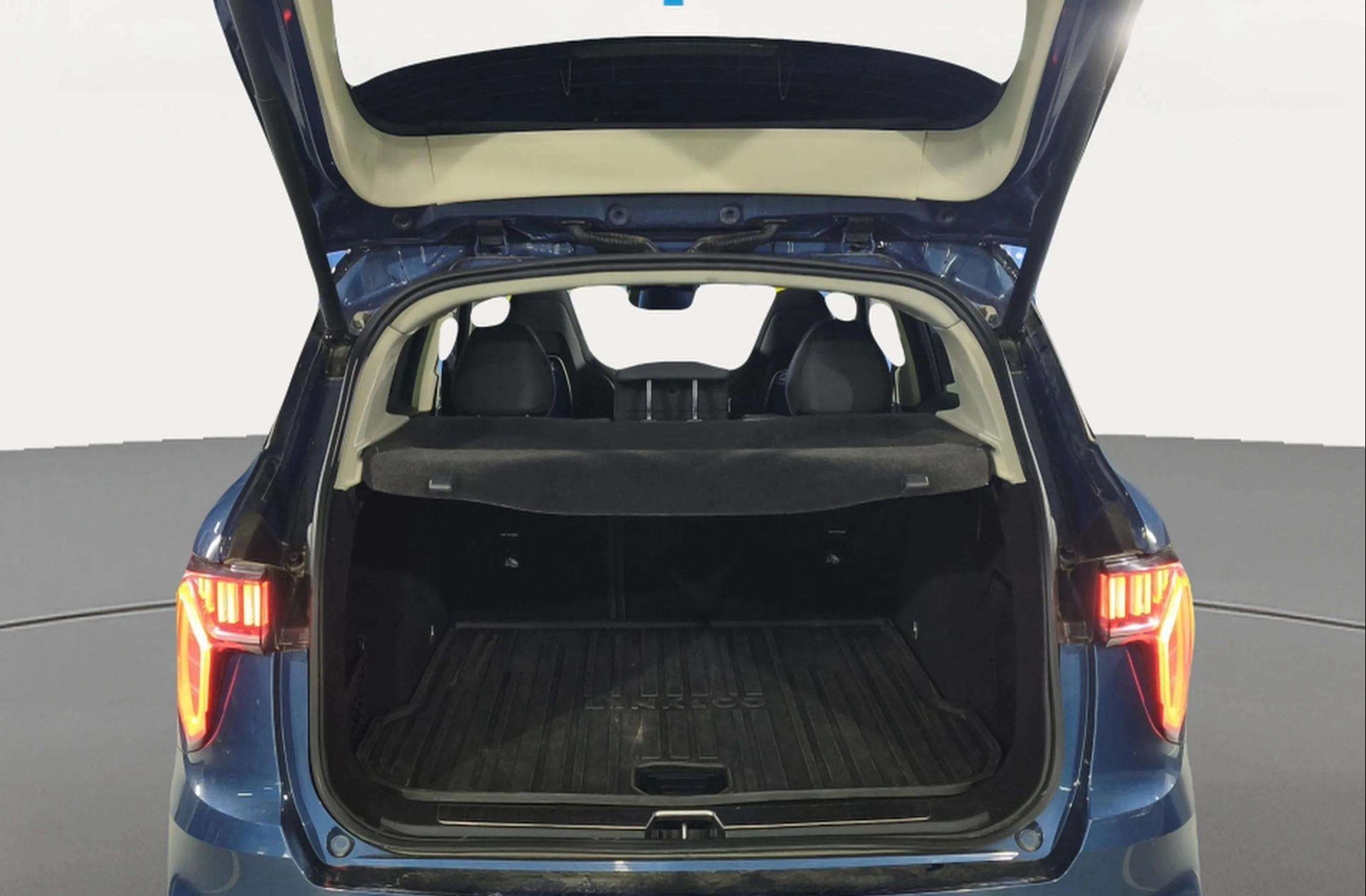 Lynk & Co 01 1.5 PHEV - foto 22