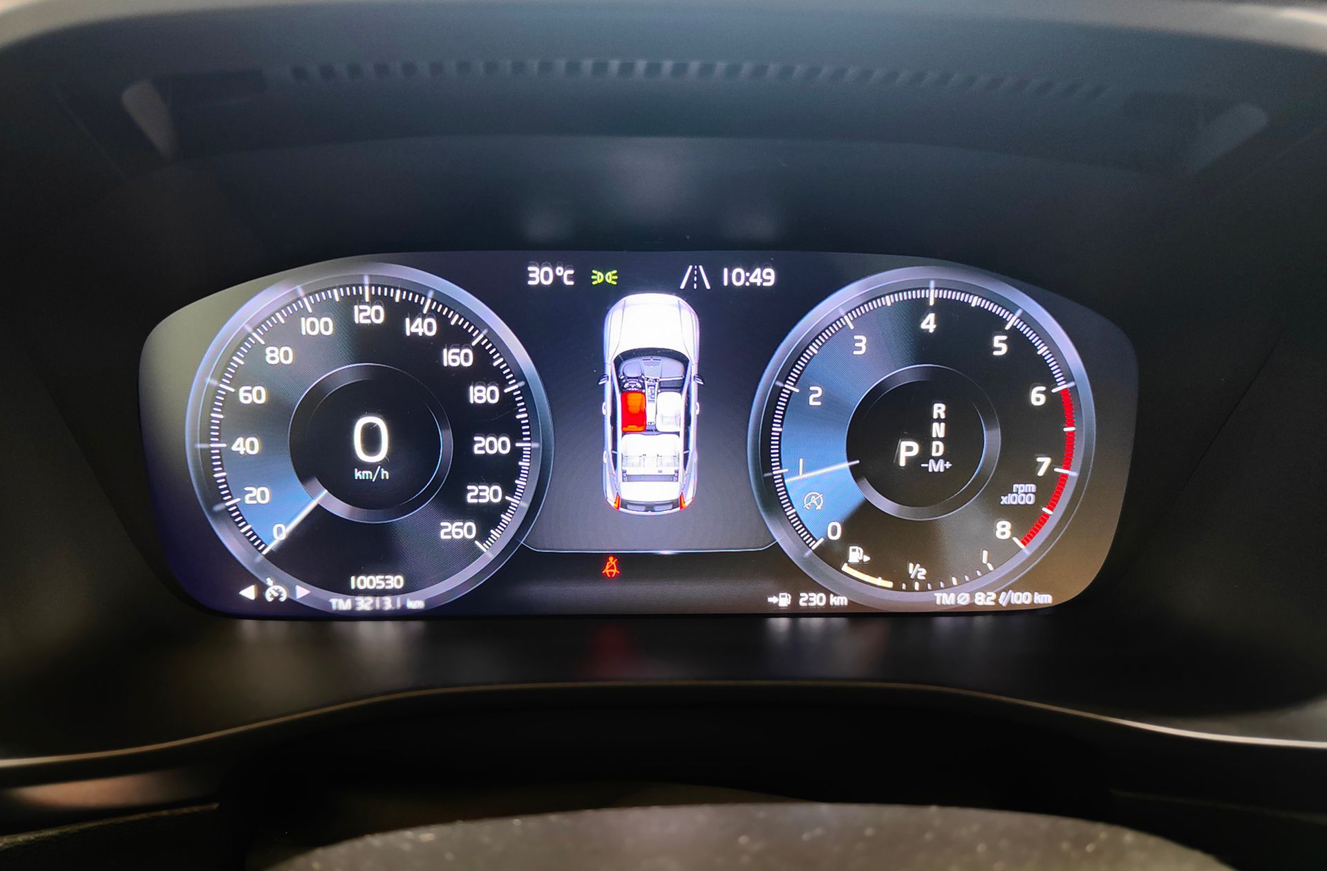 Volvo XC40 T4 R-Design - foto 26