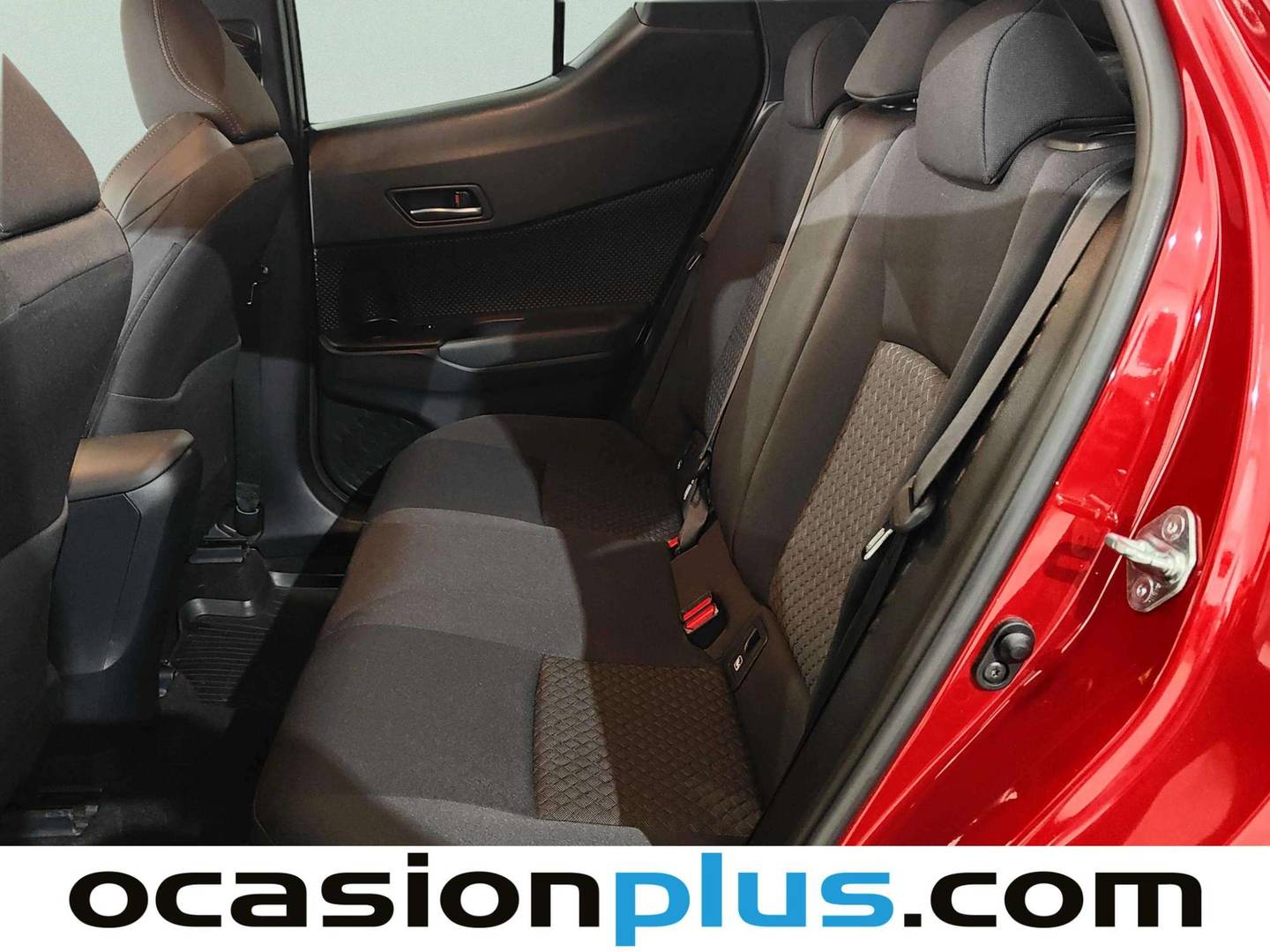 Foto asientos traseros Toyota C-HR Toyota C-HR 1.8 125H Advance (122 CV)