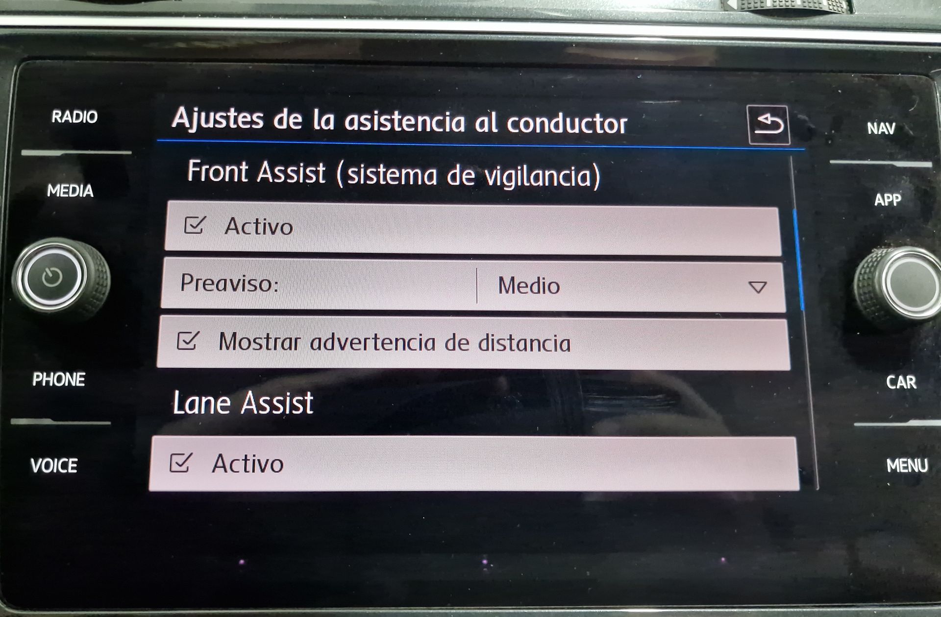 Volkswagen Tiguan Advance 2.0 TDI Pack R-Line - foto 15