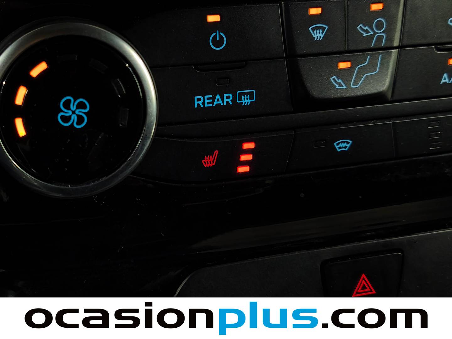 Equipamiento del Ford Tourneo Custom Ford Tourneo Custom 2.0 Ecoblue Hybrid L1 Active (185 CV)