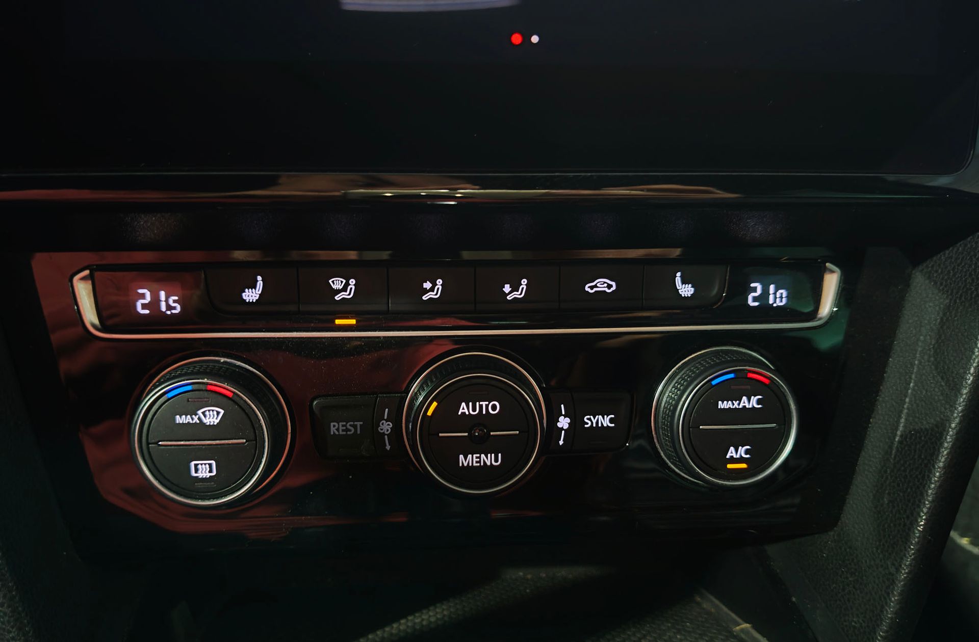 Volkswagen Passat Variant Variant R-Line 2.0 TDI DSG R-Line - foto 37