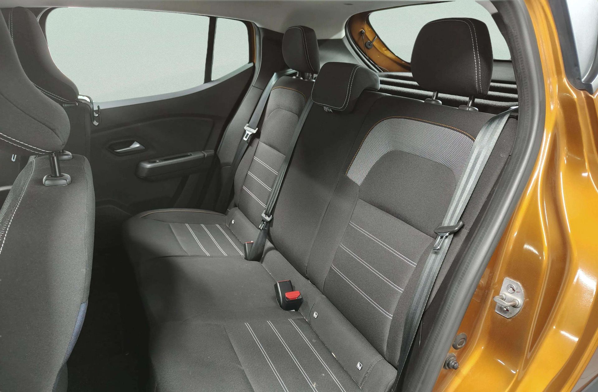 Dacia Sandero Stepway Essential TCe - foto 11