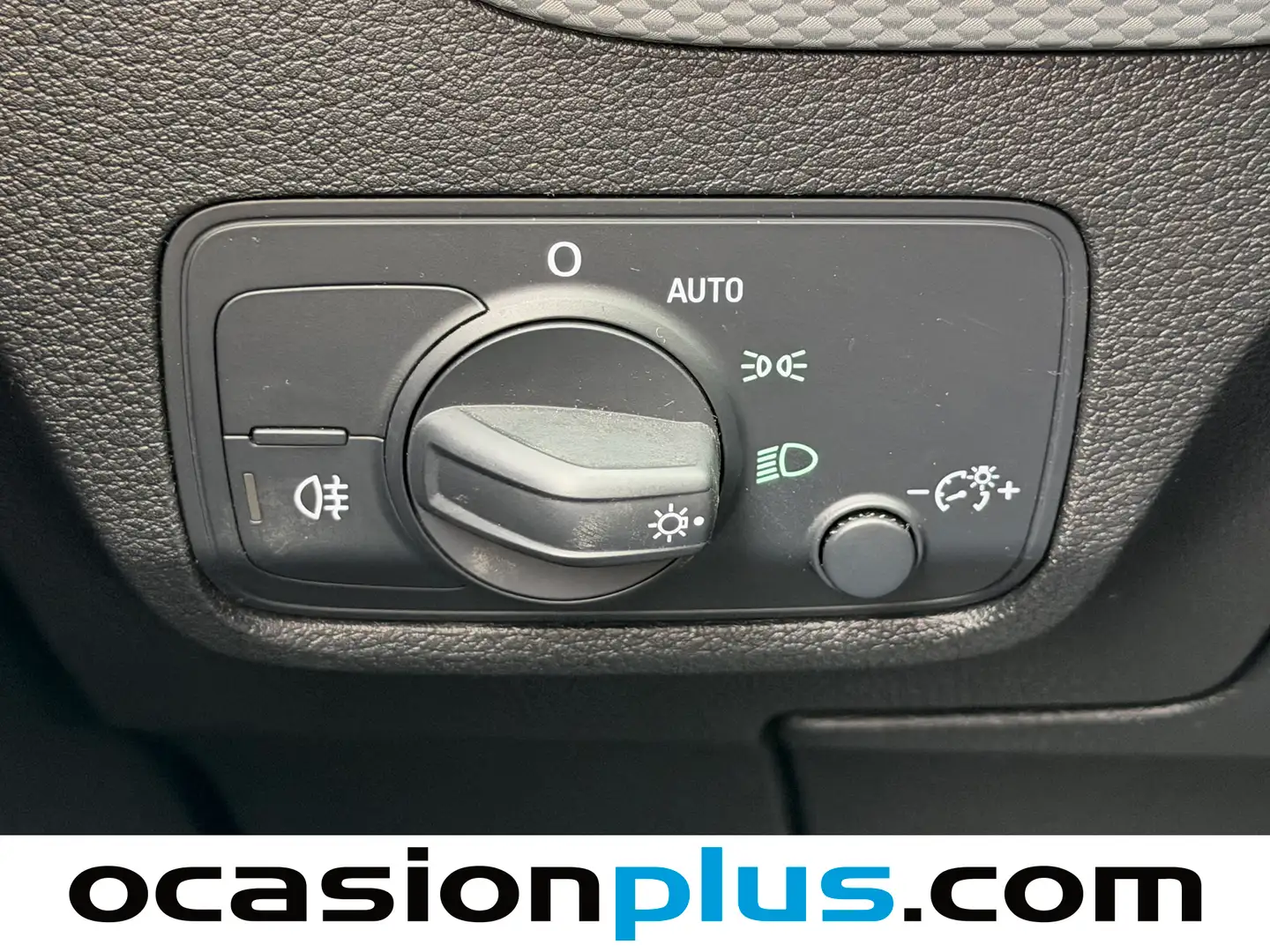 Foto Audi Q2 Audi Q2 Advanced 30 TDI (116 CV)