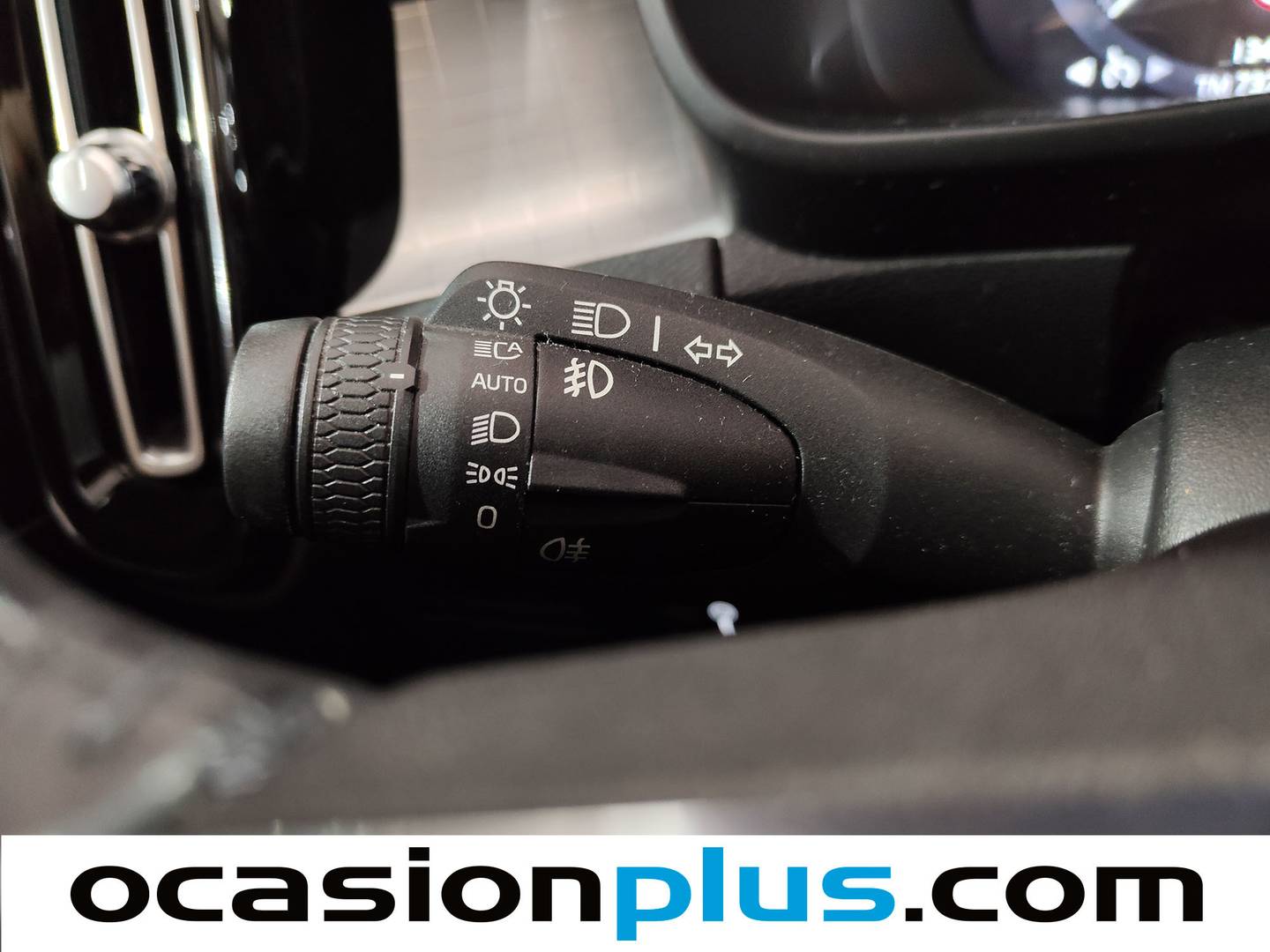 Accesorios del Volvo XC40 Volvo XC40 T2 Momentum Pro Auto (129 CV)