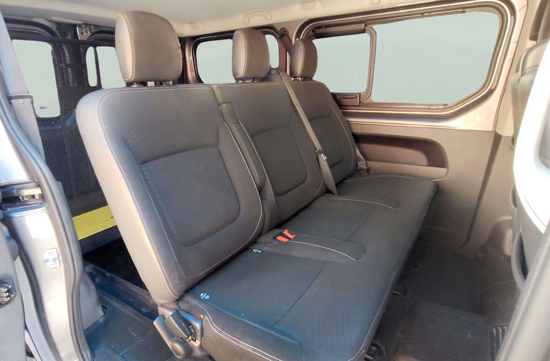 Opel Vivaro Combi 1.6 CDTI Biturbo 27 L1 6 plazas ADAP. PMR. - foto 14